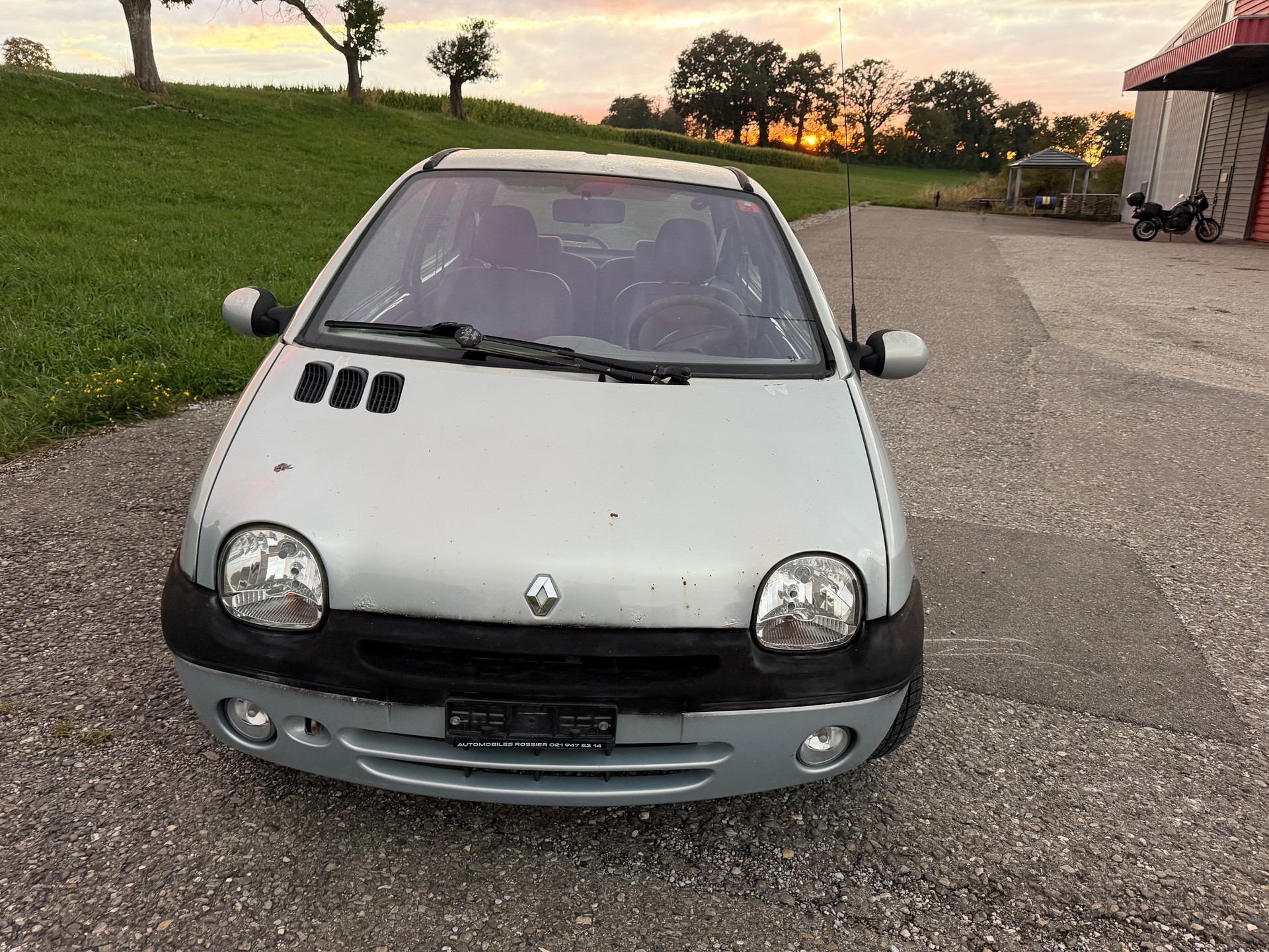 RENAULT Twingo 1.2 16V Privilege Advantage-image-1