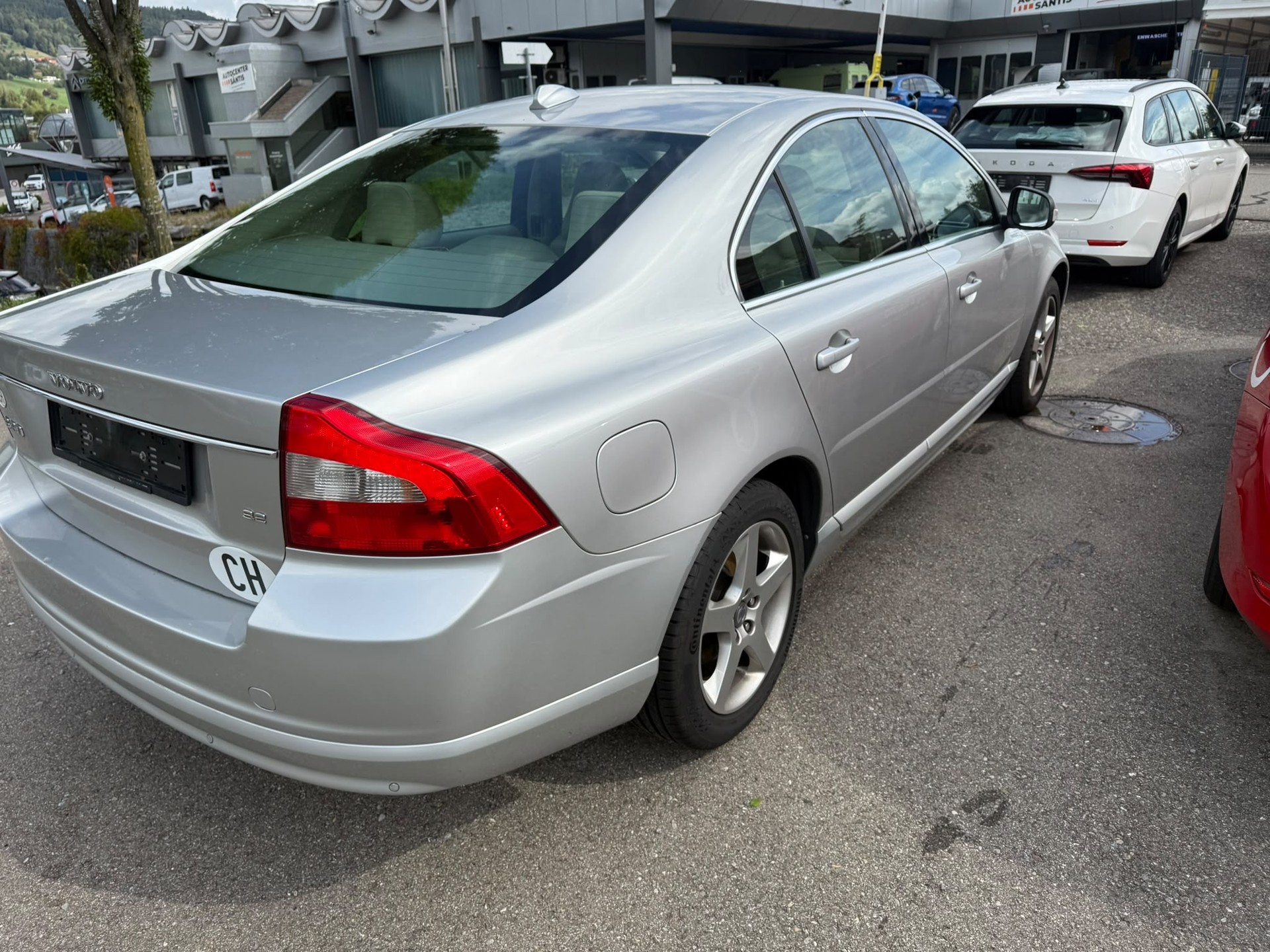 VOLVO S80 3.2 Momentum Geartronic-image-2
