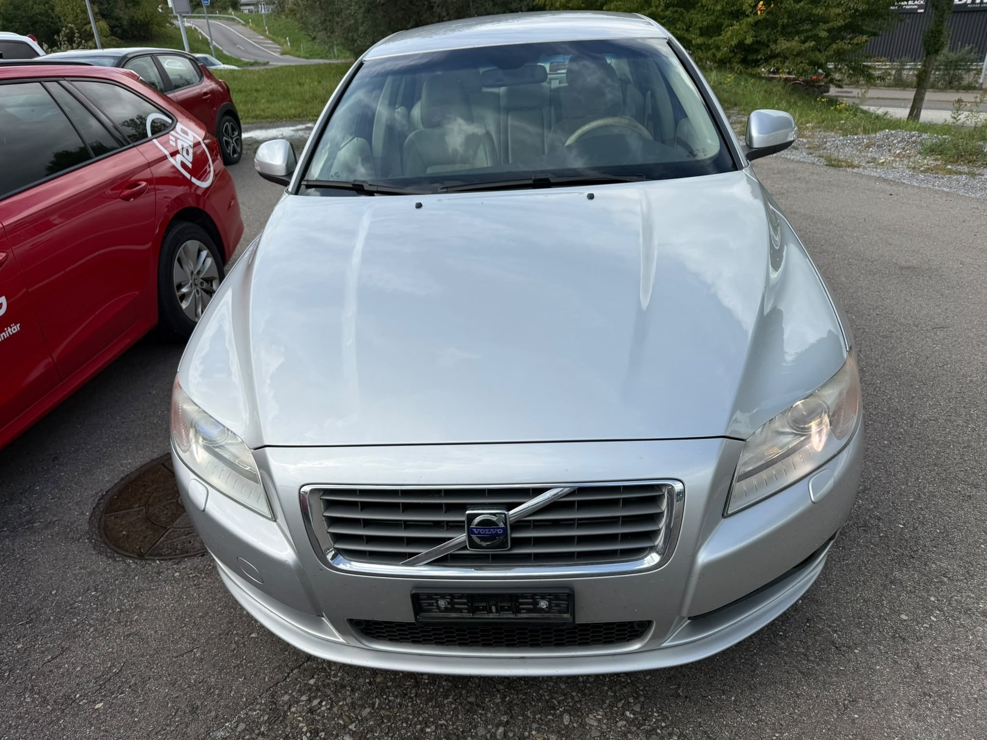 VOLVO S80 3.2 Momentum Geartronic-image-1