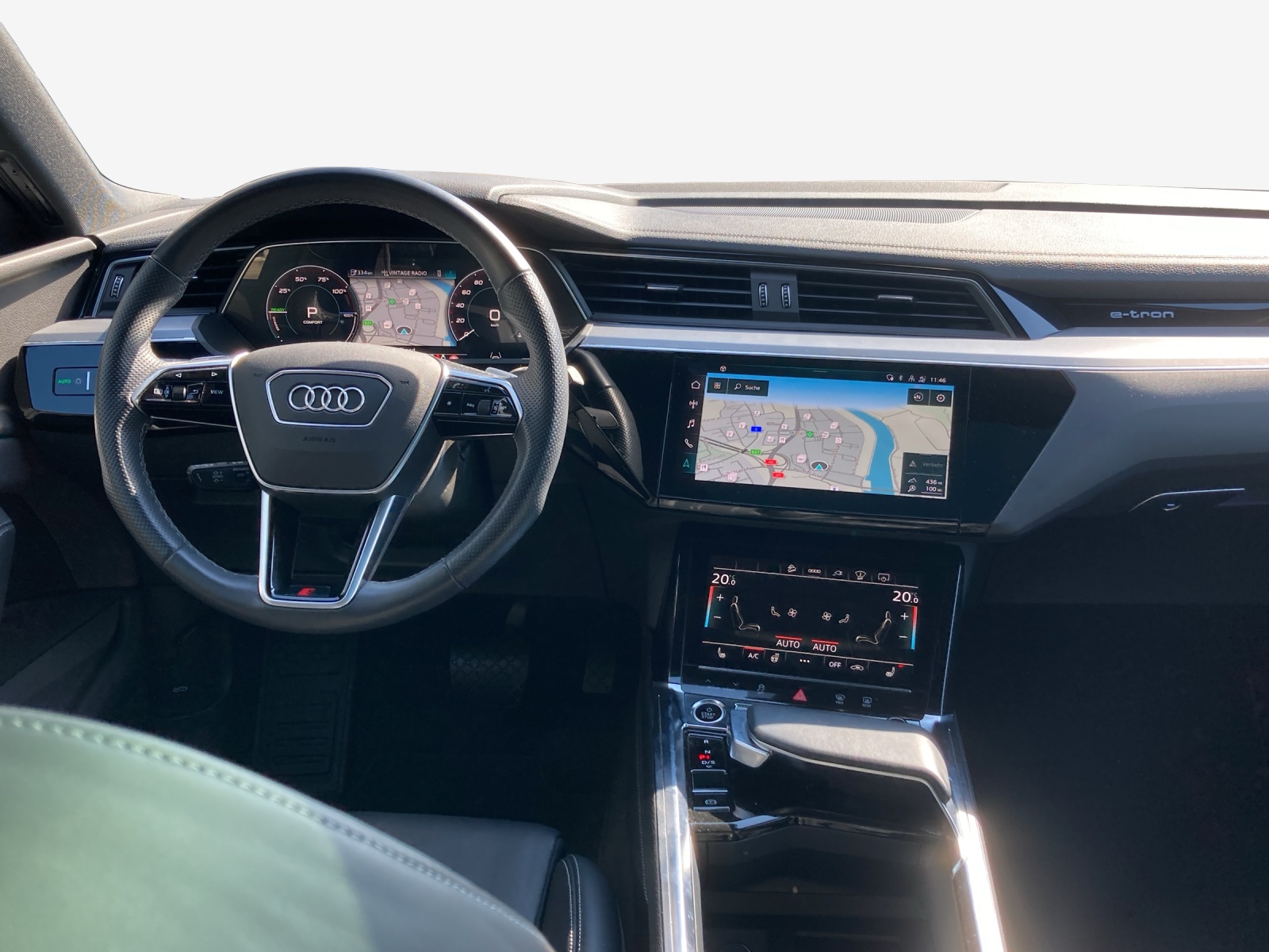 AUDI e-tron 55 Sportback S Line Black Edition quattro-image-8