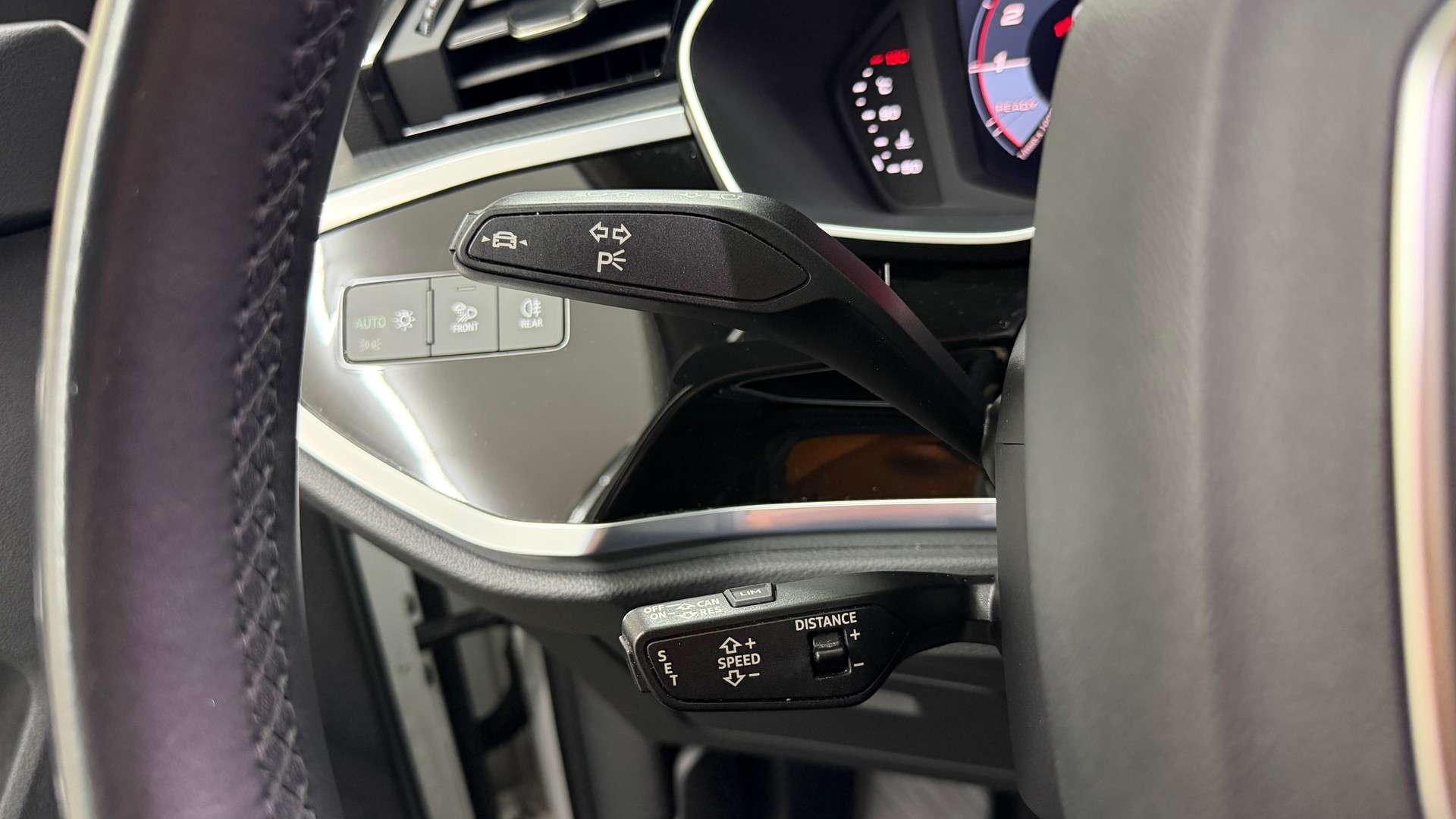 AUDI Q3 Sportback 35 TFSI Attraction S-tronic-image-13
