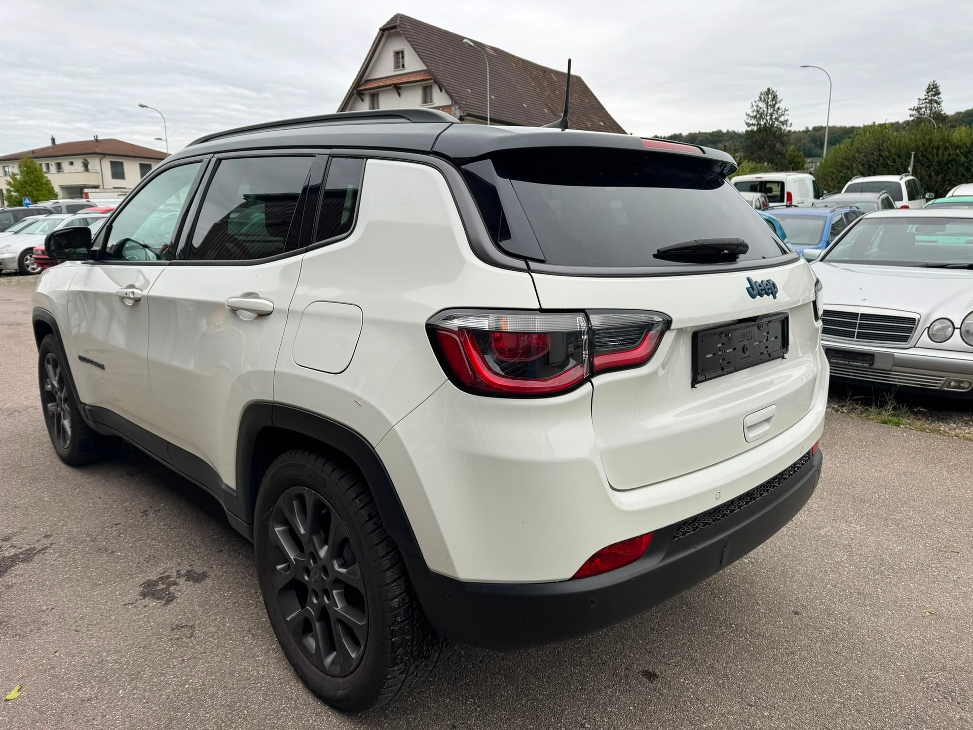 JEEP Compass 1.3 T PHEV S AWD-image-3