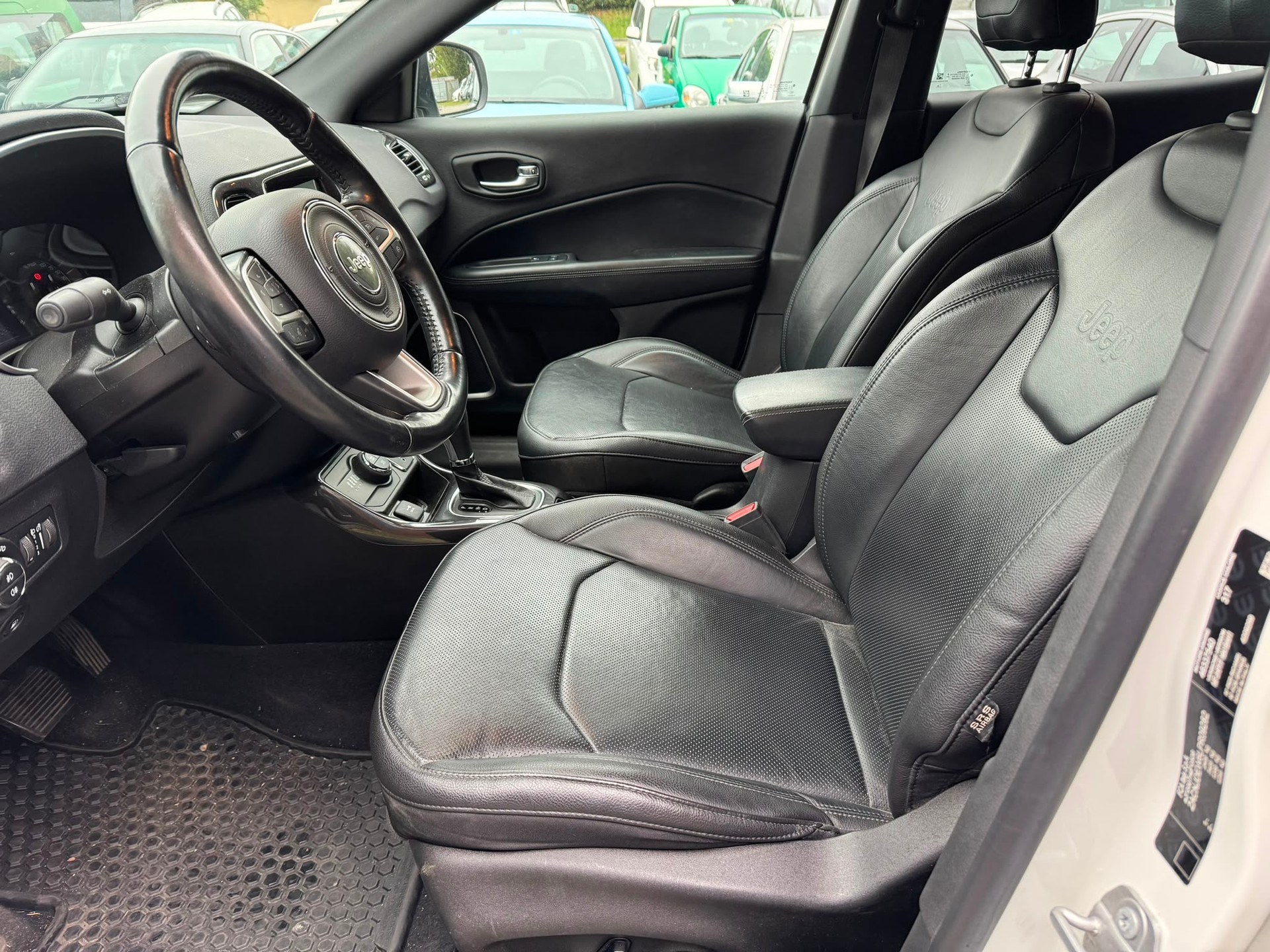JEEP Compass 1.3 T PHEV S AWD-image-6