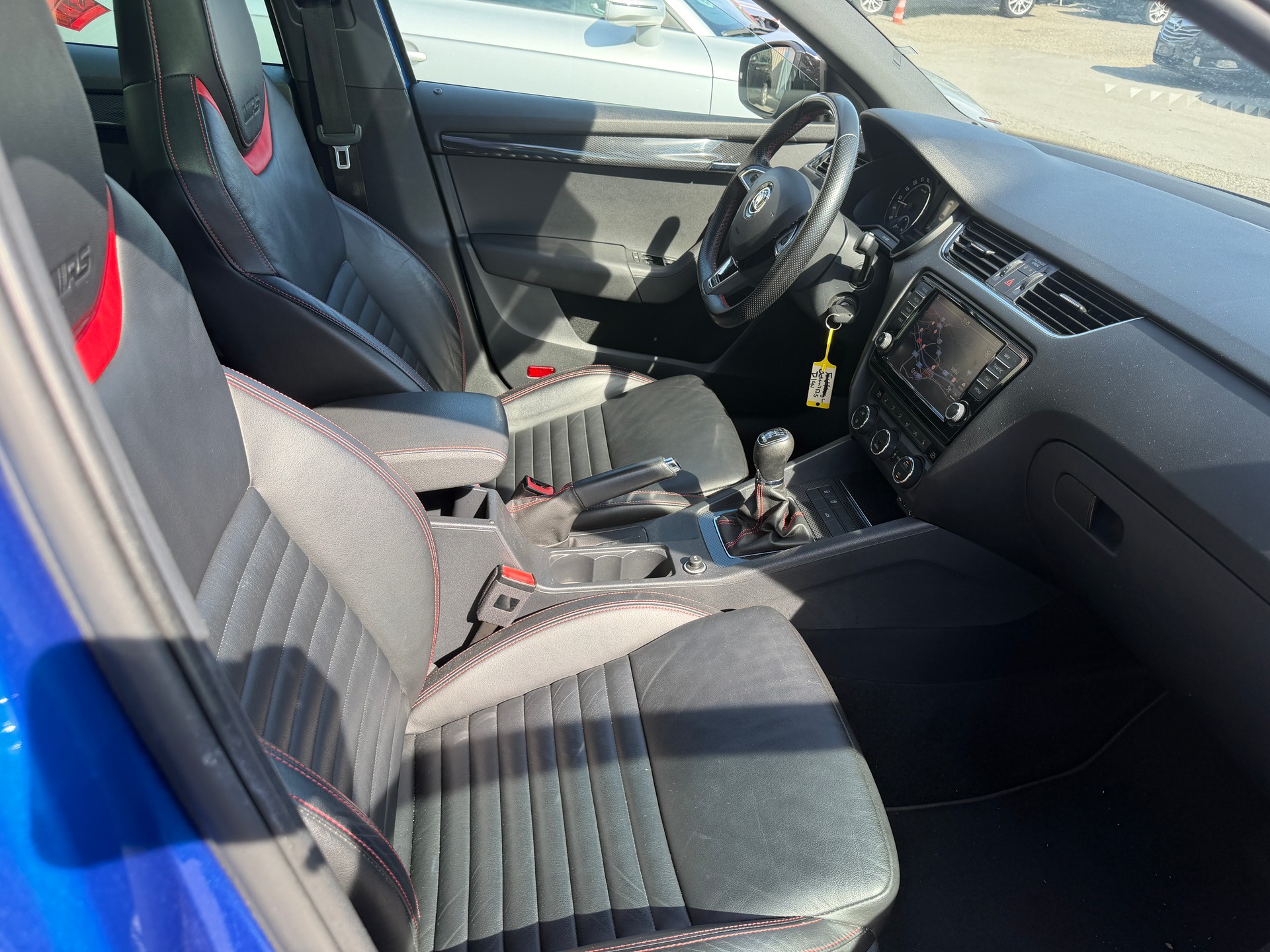 SKODA Octavia Combi 2.0 TDI RS-image-13