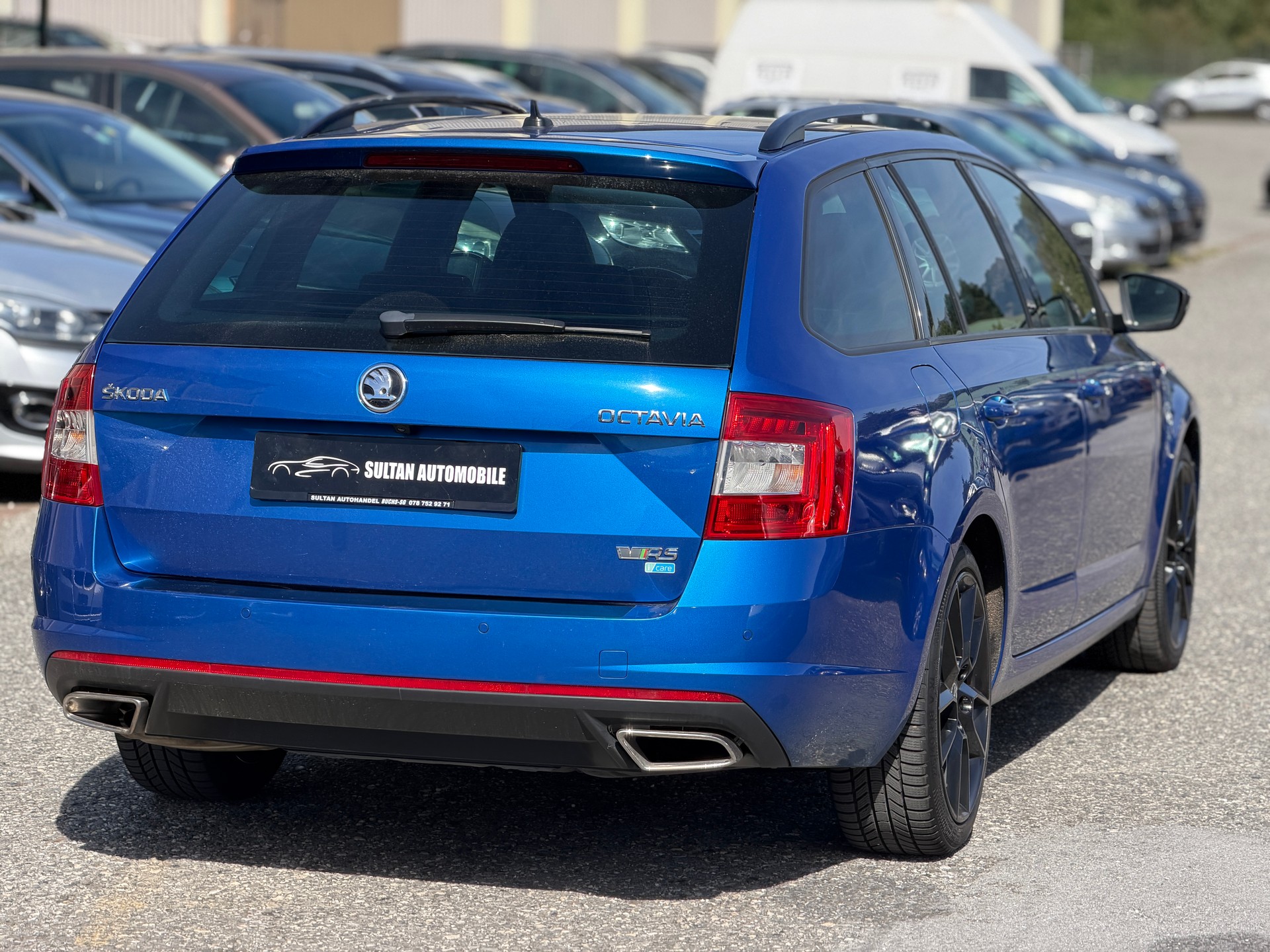 SKODA Octavia Combi 2.0 TDI RS-image-5