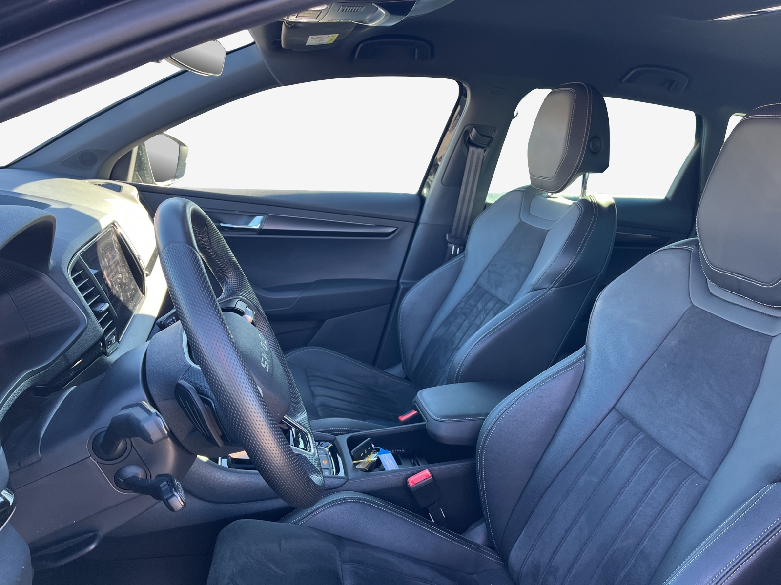 SKODA Karoq 2.0 TSI SportLine 4x4 DSG-image-7