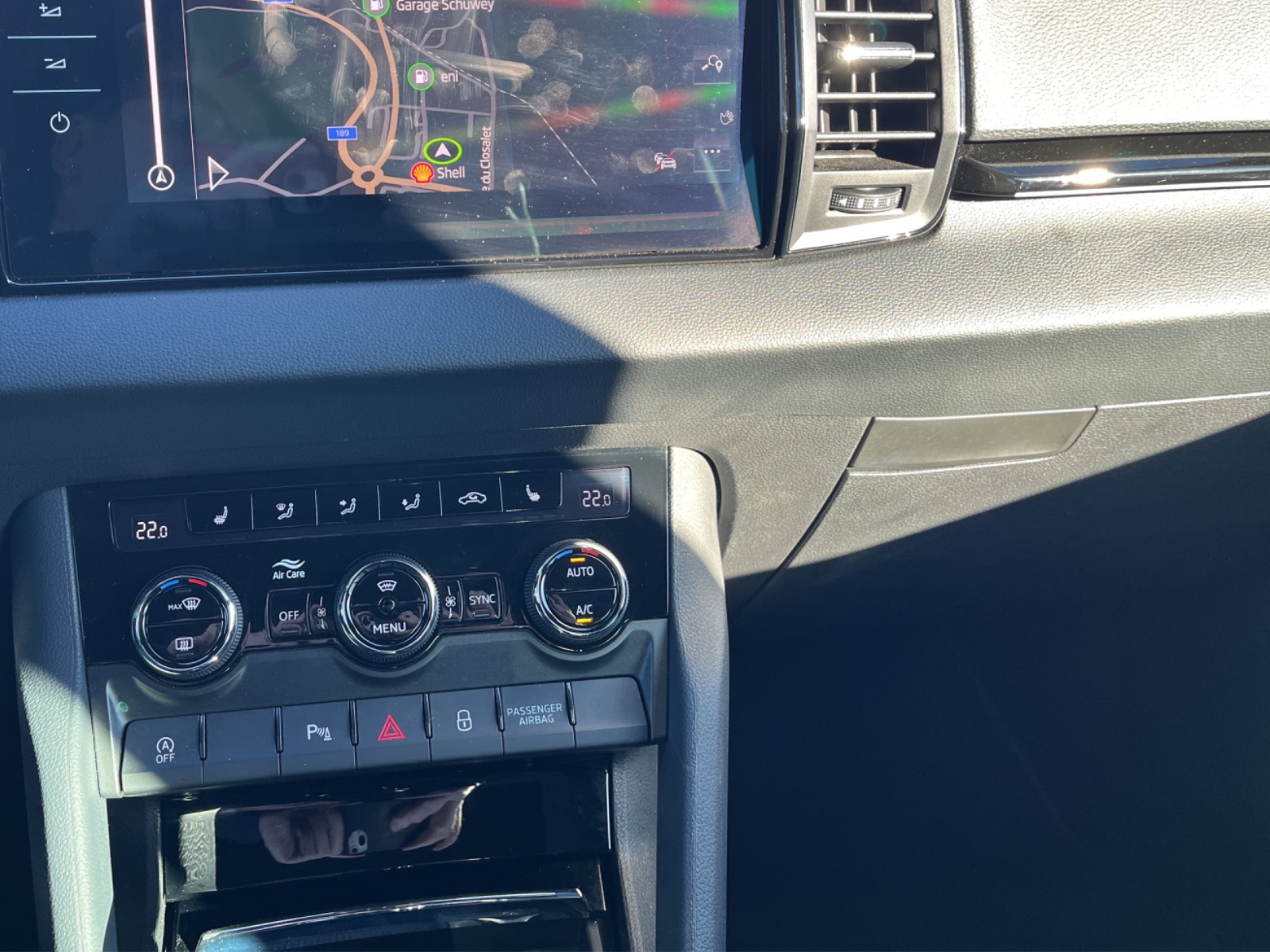 SKODA Karoq 2.0 TSI SportLine 4x4 DSG-image-10