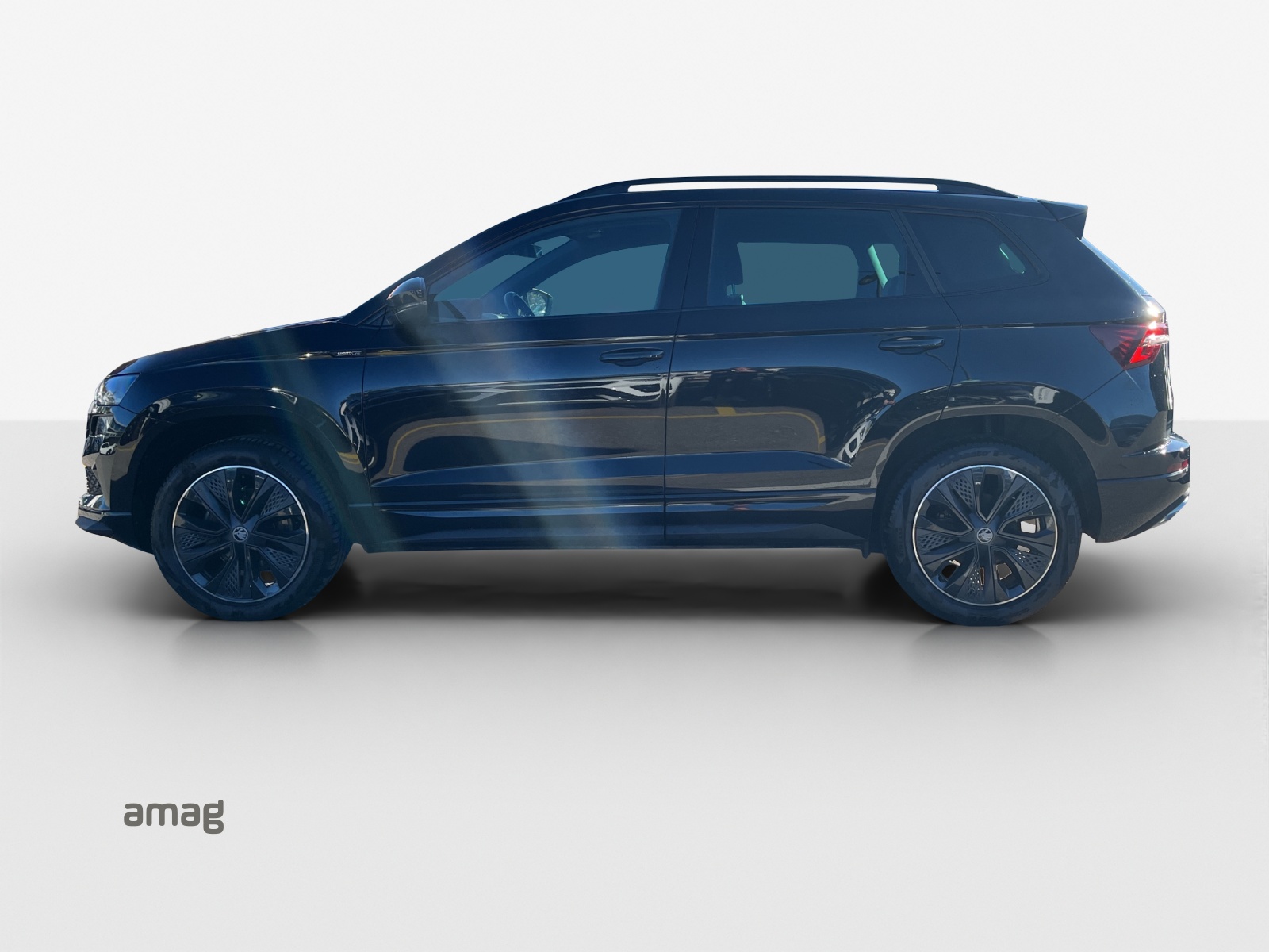 SKODA Karoq 2.0 TSI SportLine 4x4 DSG-image-1