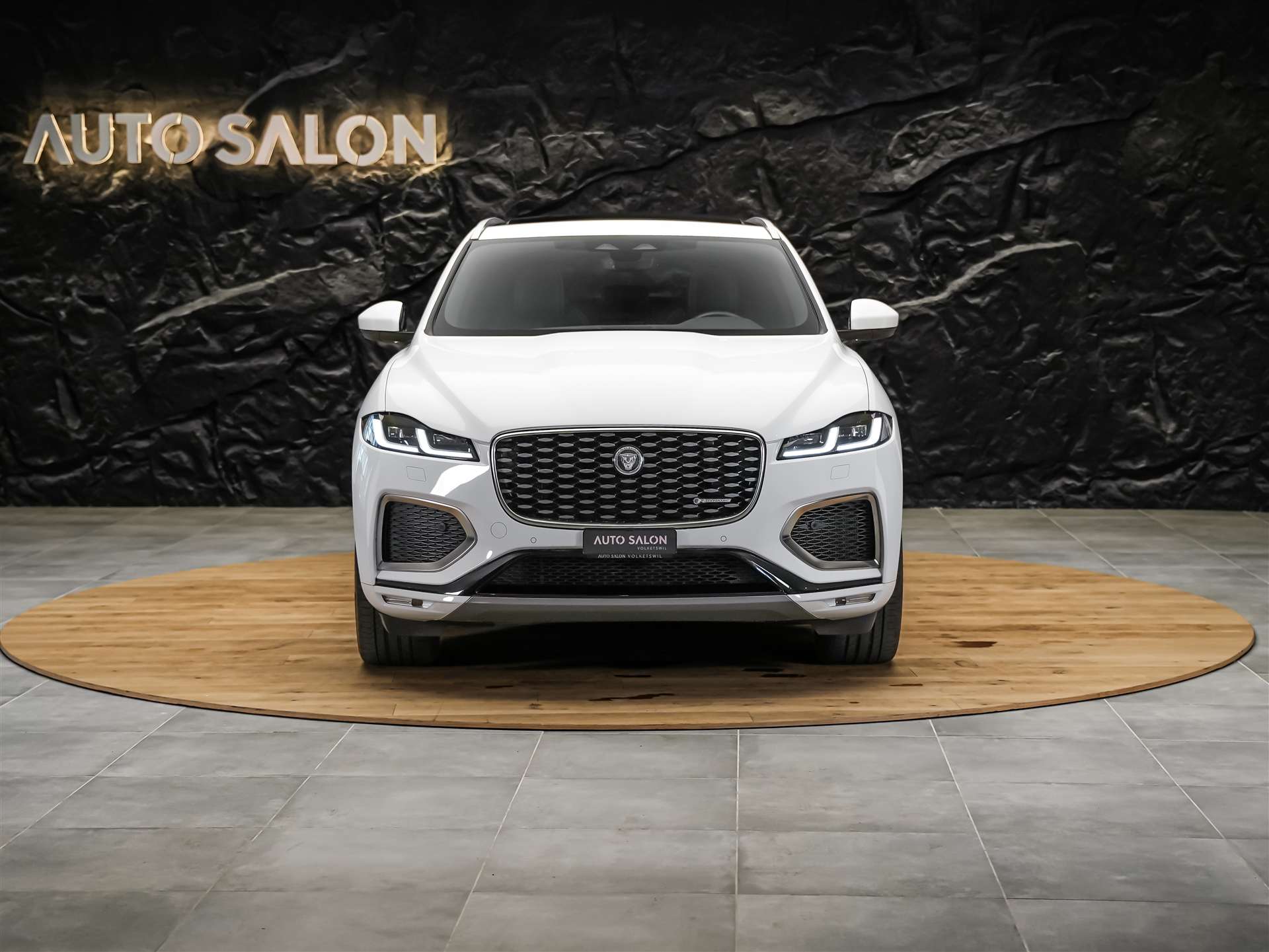 JAGUAR F-Pace 3.0 D300 R-Dynamic MHEV SE AWD *Facelift*Panorama*Meridian*Lenkradheizung*-image-6