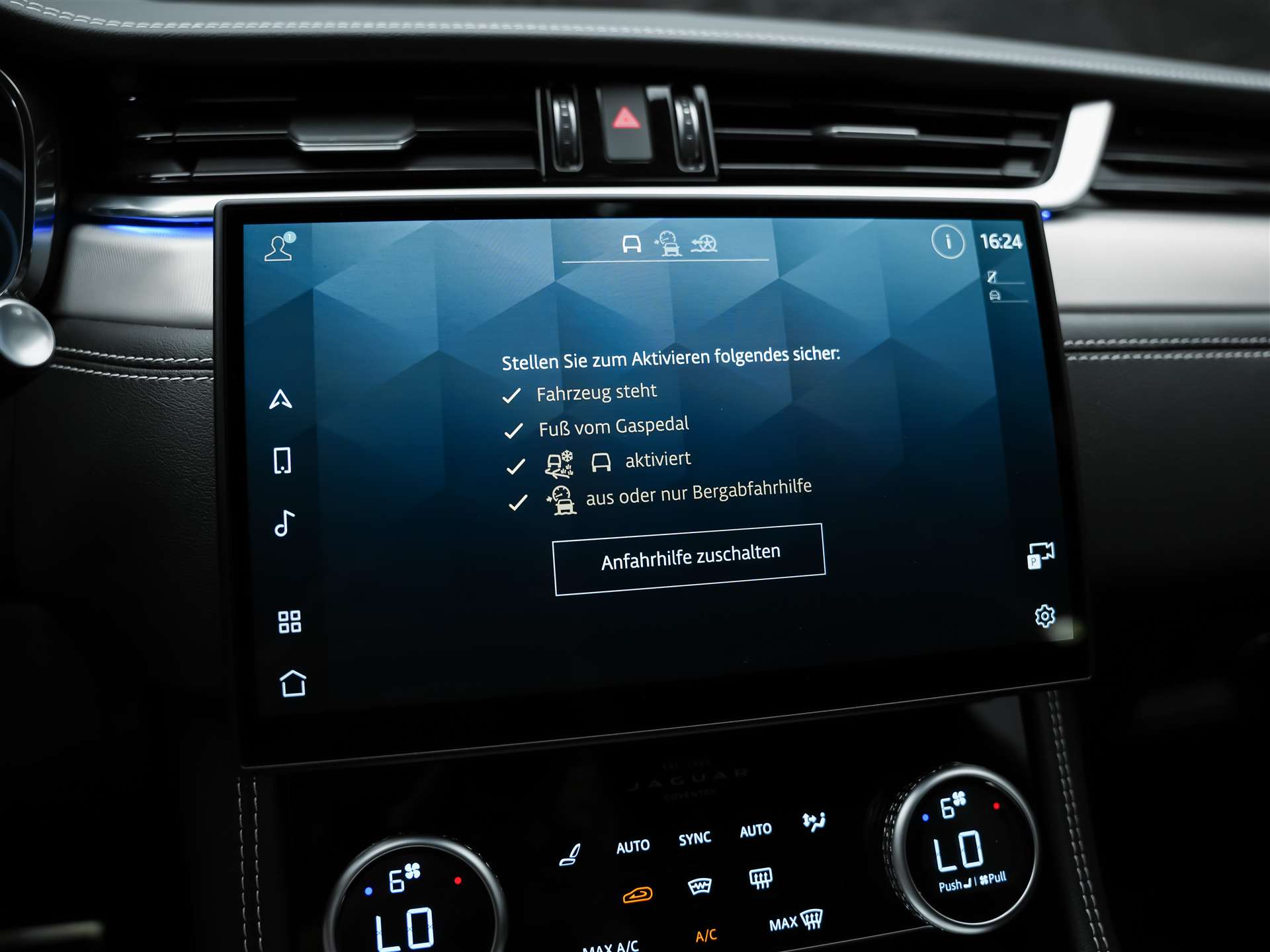JAGUAR F-Pace 3.0 D300 R-Dynamic MHEV SE AWD *Facelift*Panorama*Meridian*Lenkradheizung*-image-38
