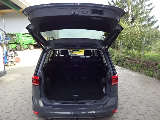 VW Touran 2.0 TDI BlueMotion Technology Highline DSG-image-13