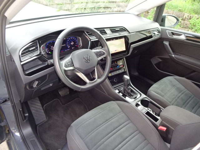 VW Touran 2.0 TDI BlueMotion Technology Highline DSG-image-9