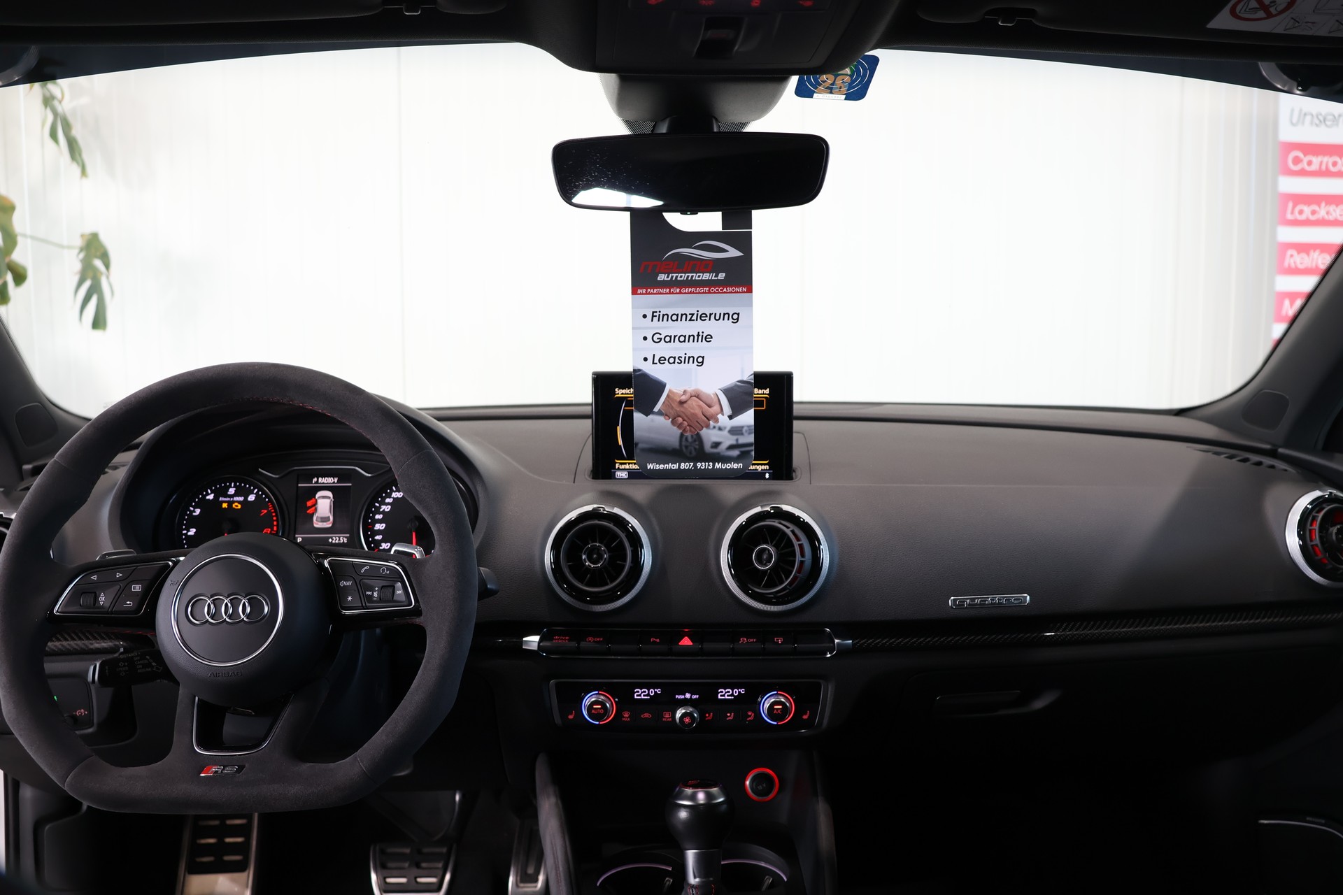 AUDI RS3 2.5 TSI quattro S-tronic-image-11