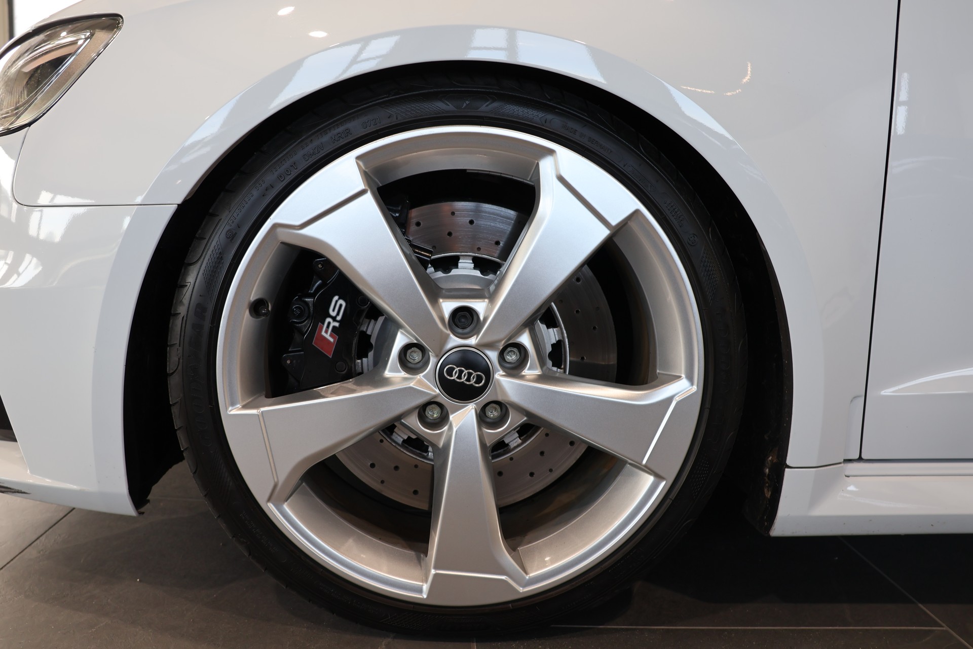AUDI RS3 2.5 TSI quattro S-tronic-image-5