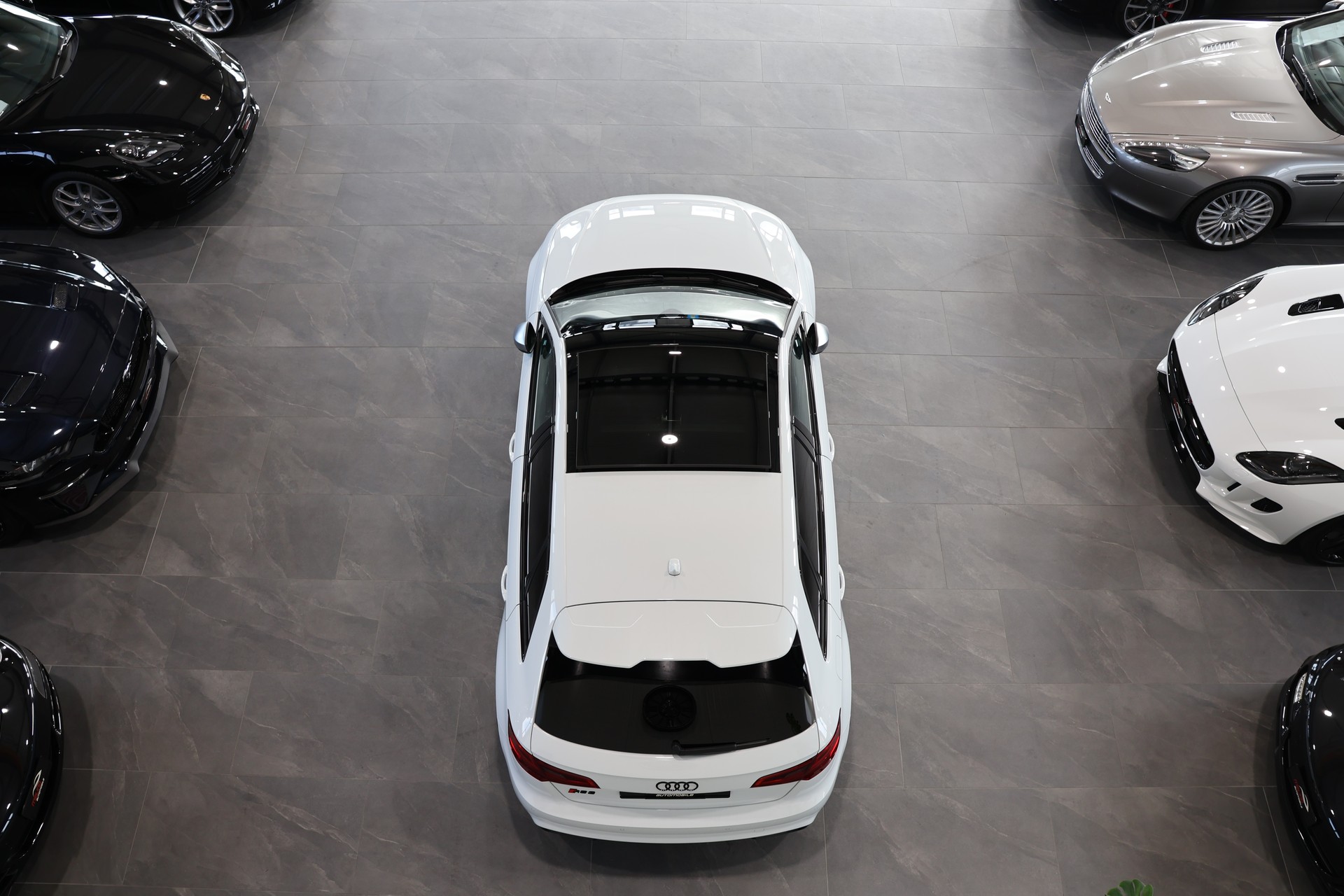 AUDI RS3 2.5 TSI quattro S-tronic-image-7