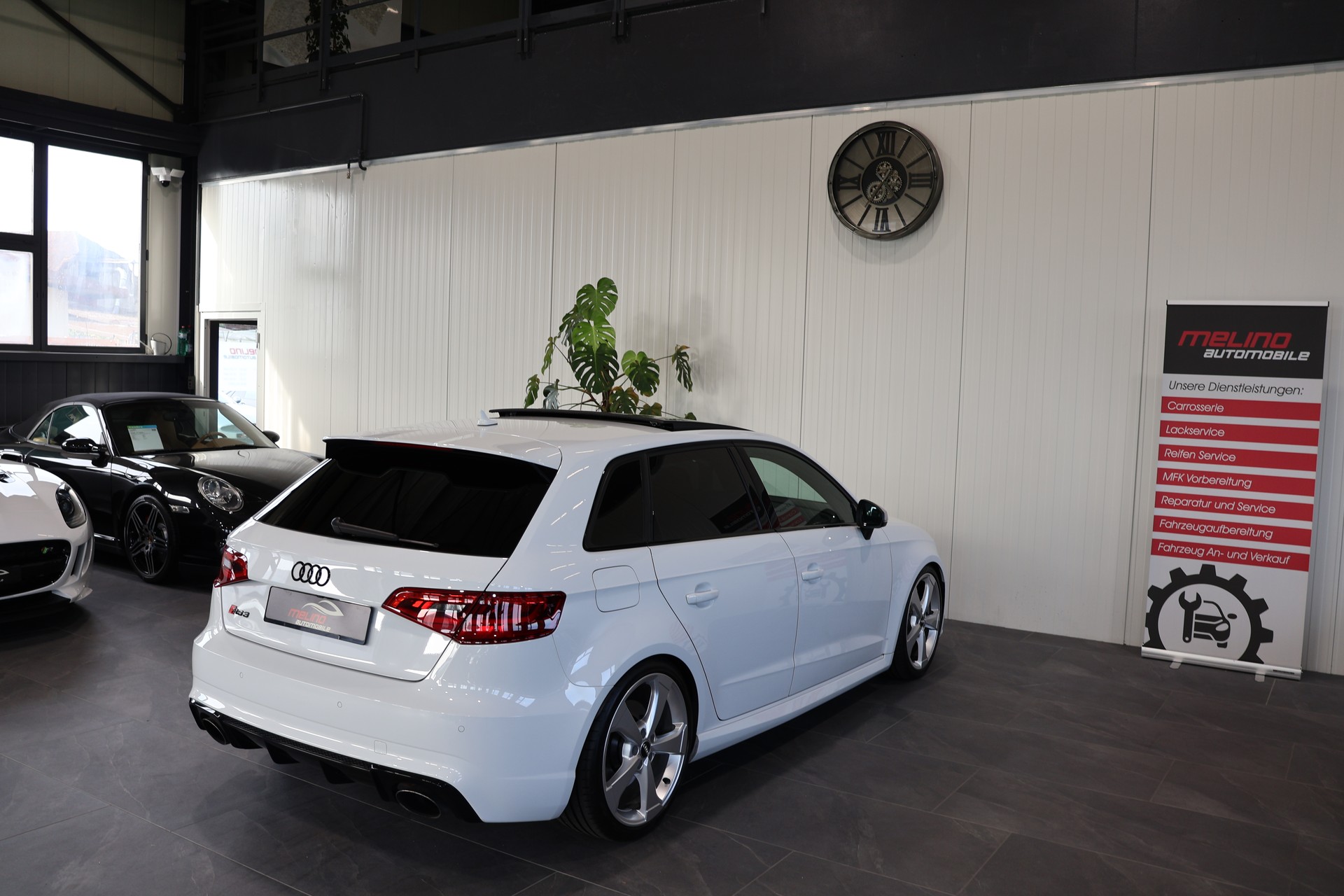 AUDI RS3 2.5 TSI quattro S-tronic-image-9