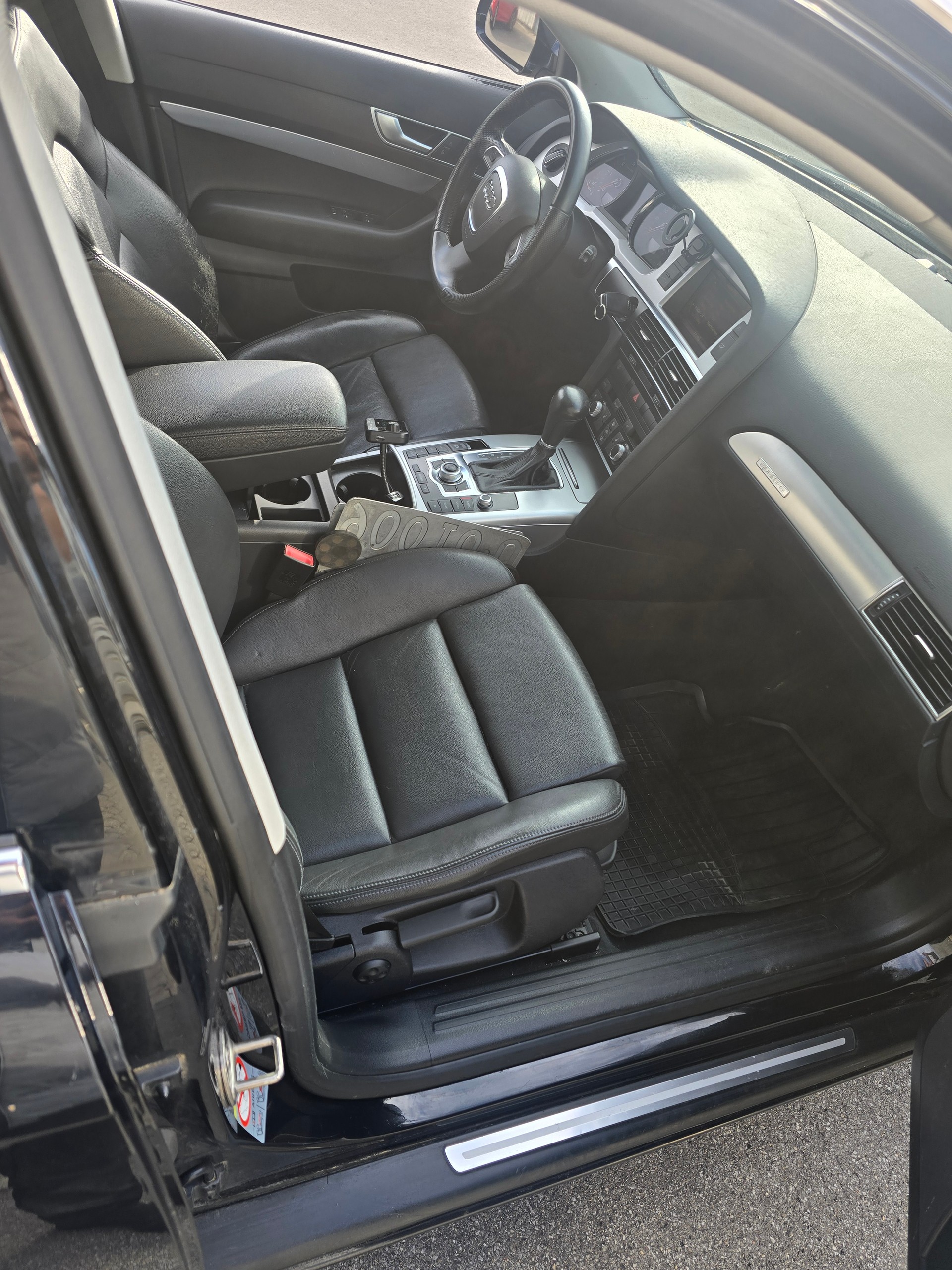 AUDI A6 Avant 3.0 V6 TDI quattro tiptronic-image-9