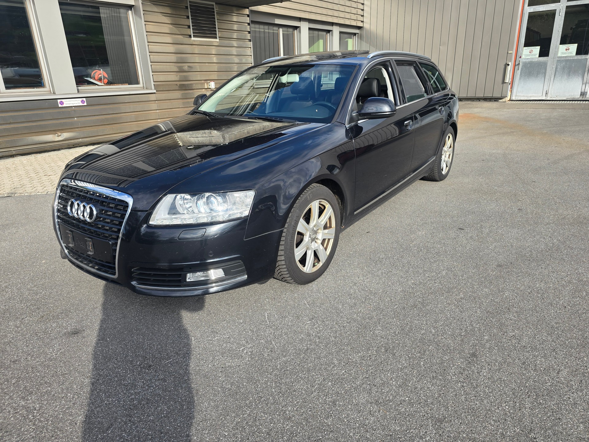 AUDI A6 Avant 3.0 V6 TDI quattro tiptronic-image-3
