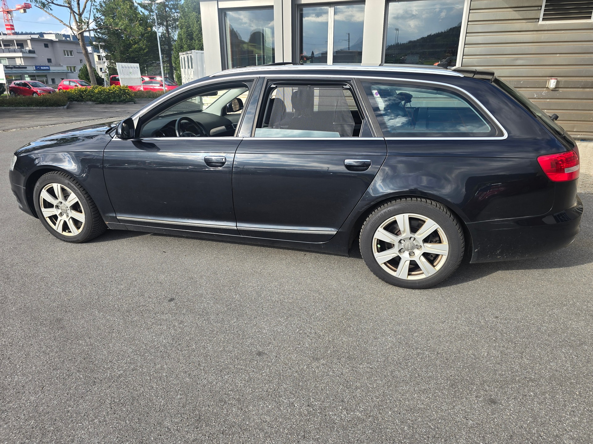 AUDI A6 Avant 3.0 V6 TDI quattro tiptronic-image-13