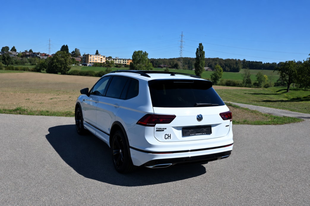 VW Tiguan Allspace 2.0 TDI R-Line SCR Highline 4MotionDSG-image-3