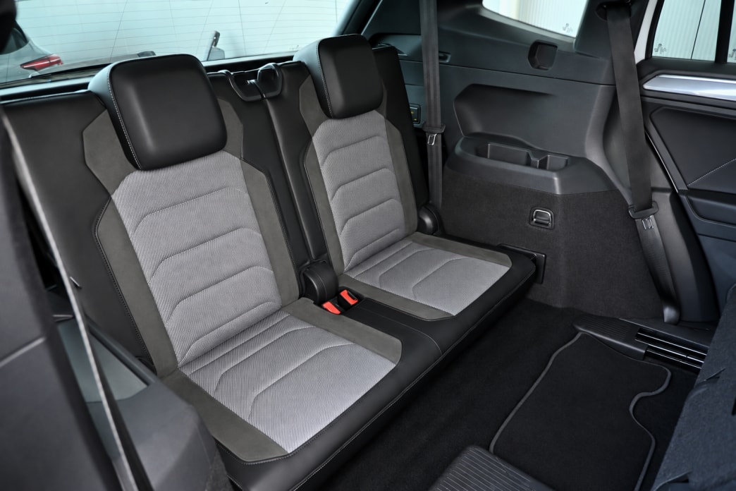 VW Tiguan Allspace 2.0 TDI R-Line SCR Highline 4MotionDSG-image-8