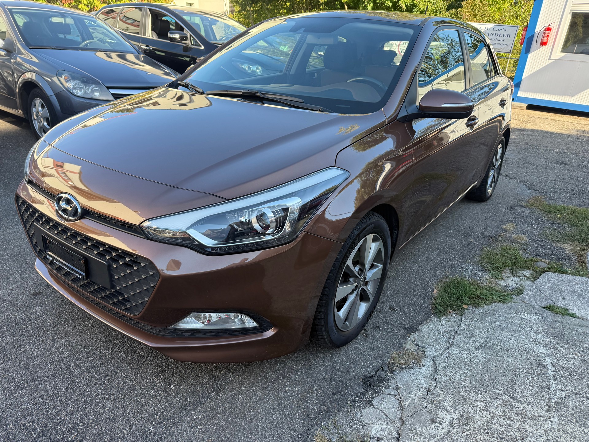 HYUNDAI i20 1.2 Amplia-image-0