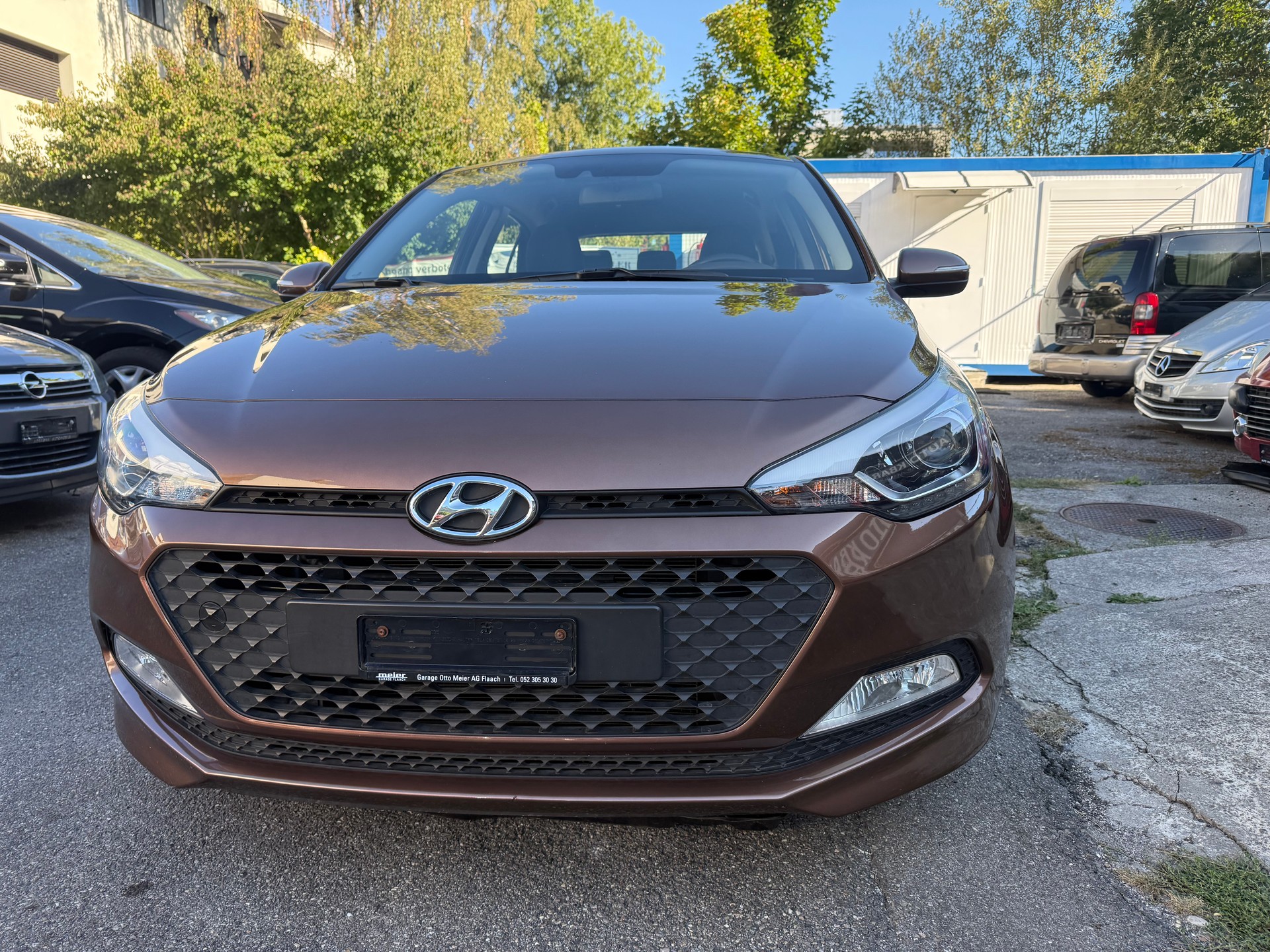 HYUNDAI i20 1.2 Amplia-image-1