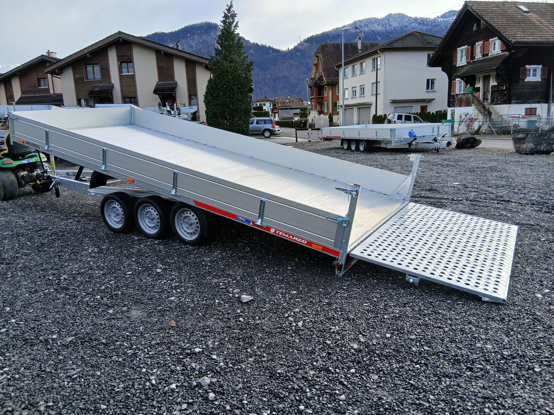 TEMARED Universal 5121/3 3500 Kg Heckklappe Stahl mit Aluboden 13 Zoll Räder-image-0