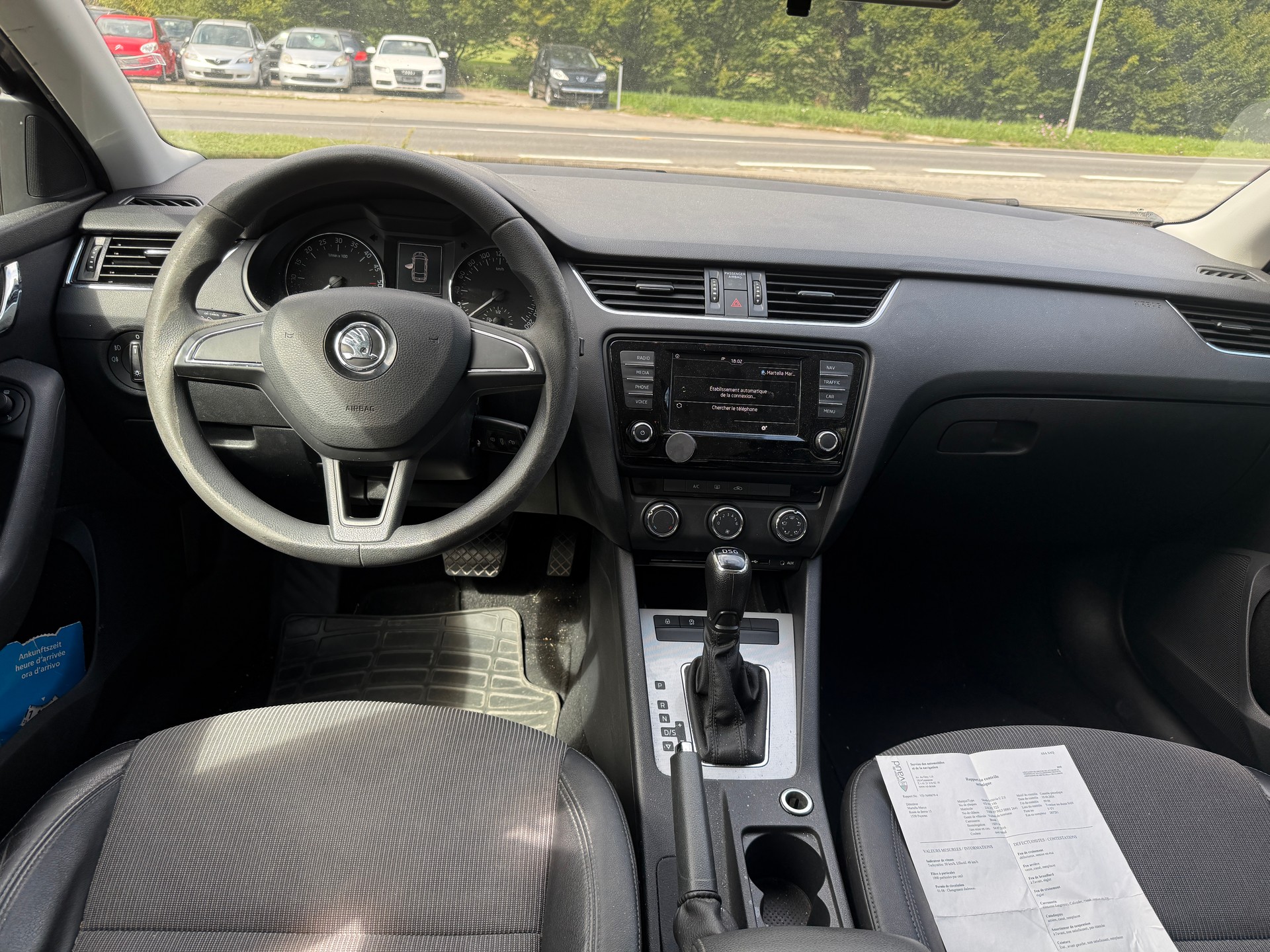 SKODA Octavia Combi 2.0 TDI Fresh DSG-image-9