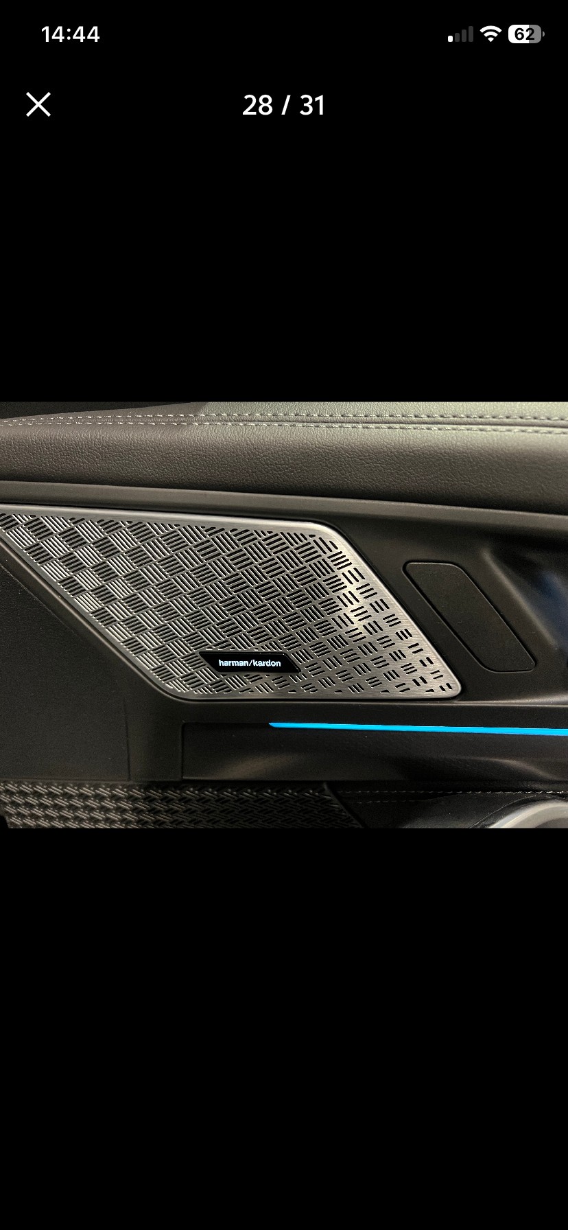 BMW 23i xDrive-image-3