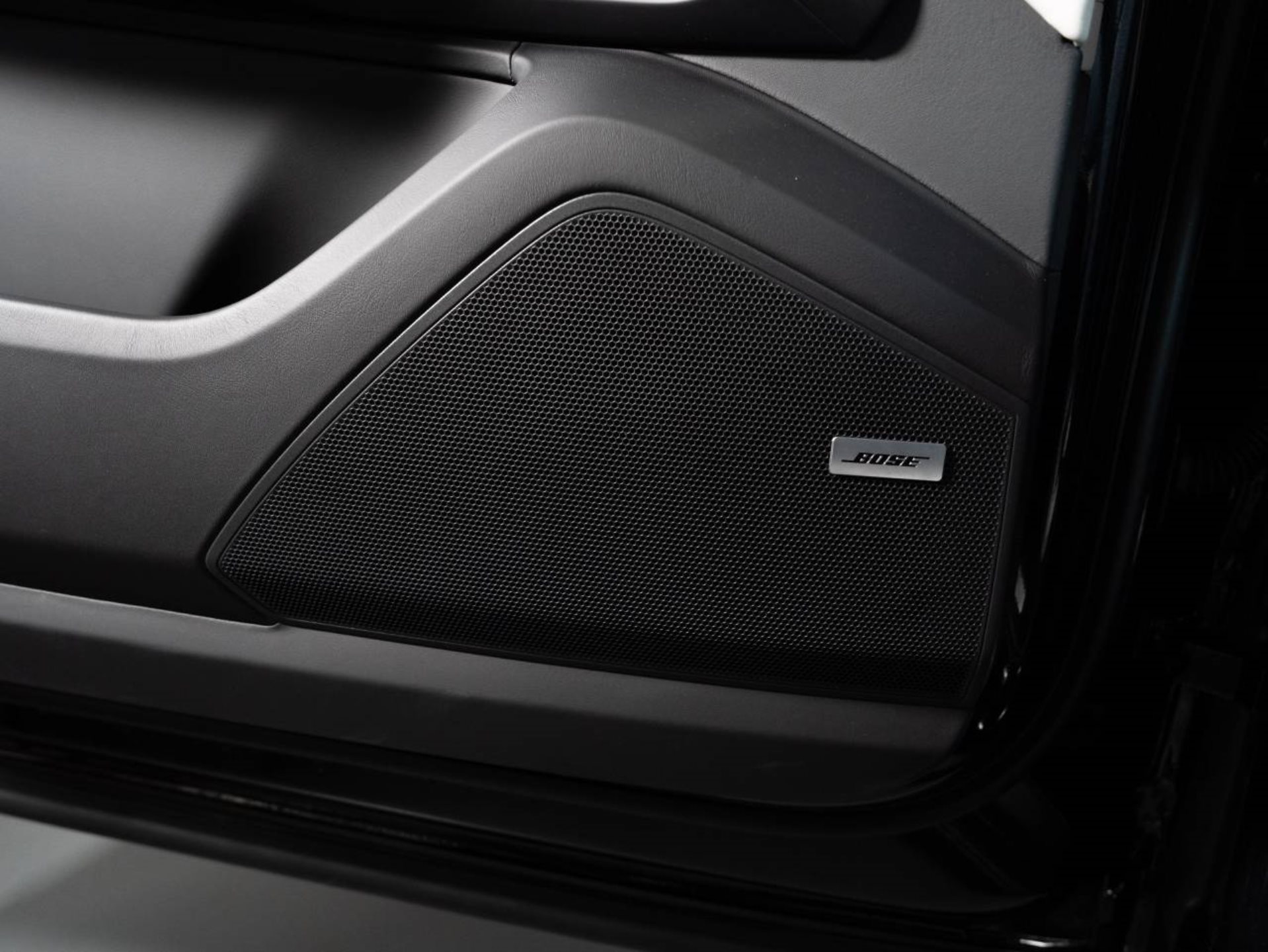 PORSCHE Cayenne S E-Hybrid-image-14