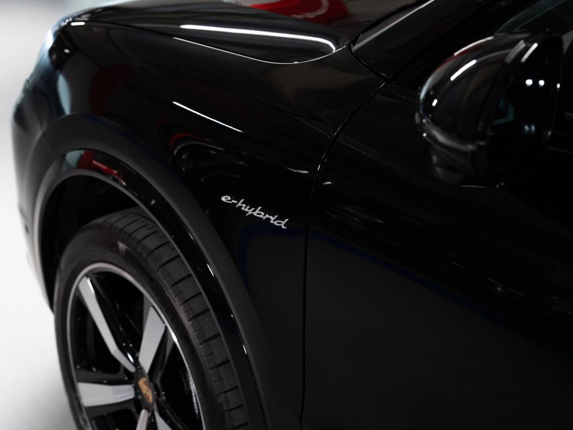 PORSCHE Cayenne S E-Hybrid-image-21