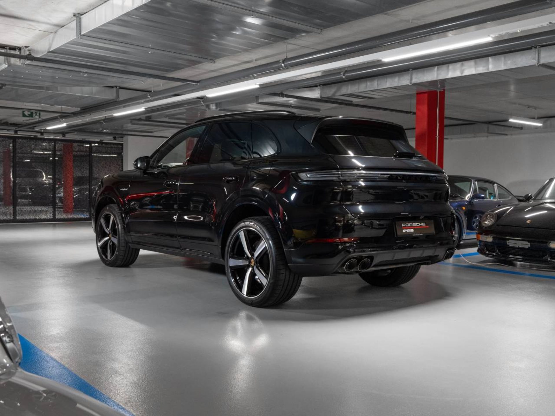 PORSCHE Cayenne S E-Hybrid-image-5