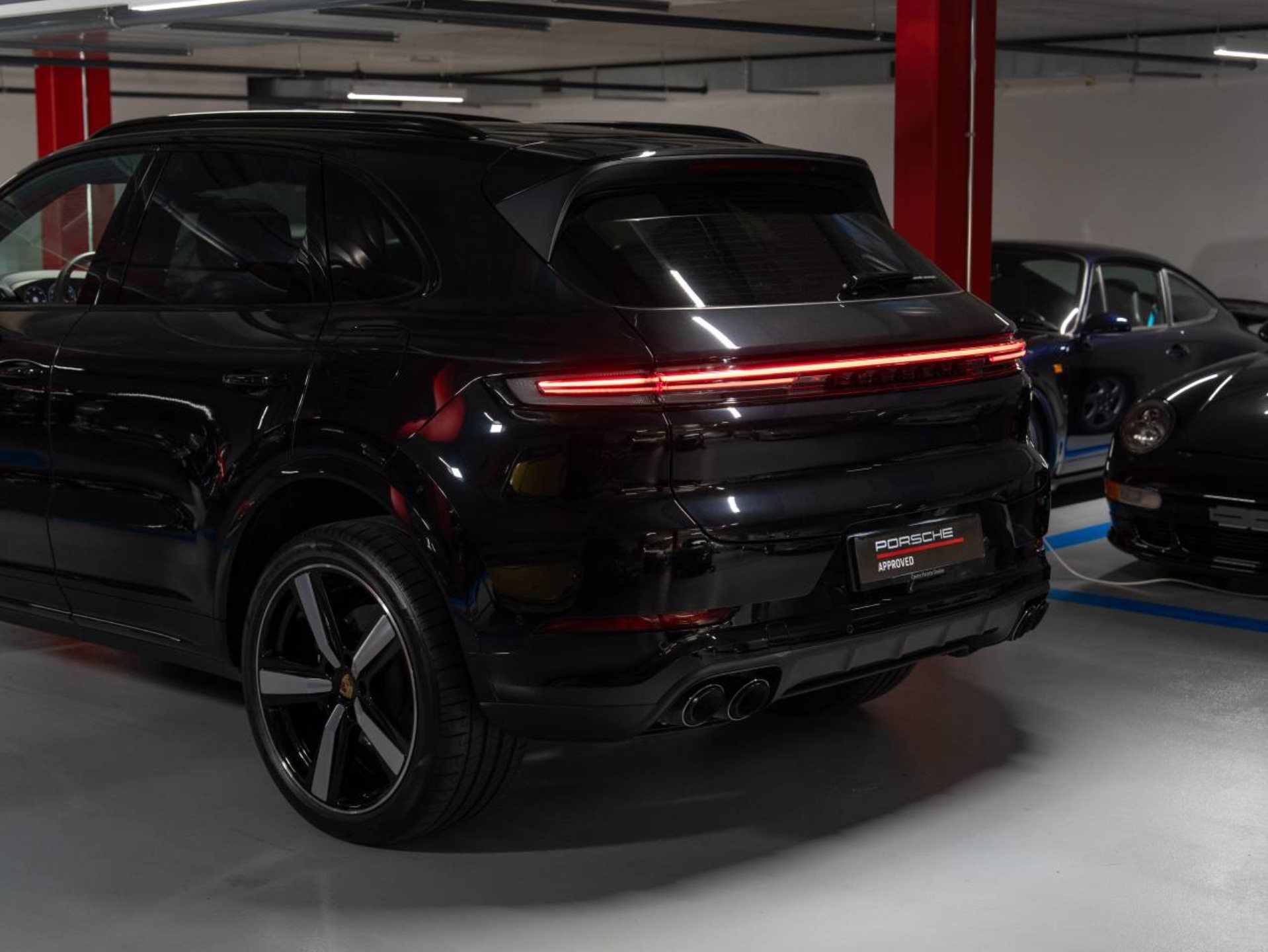 PORSCHE Cayenne S E-Hybrid-image-22