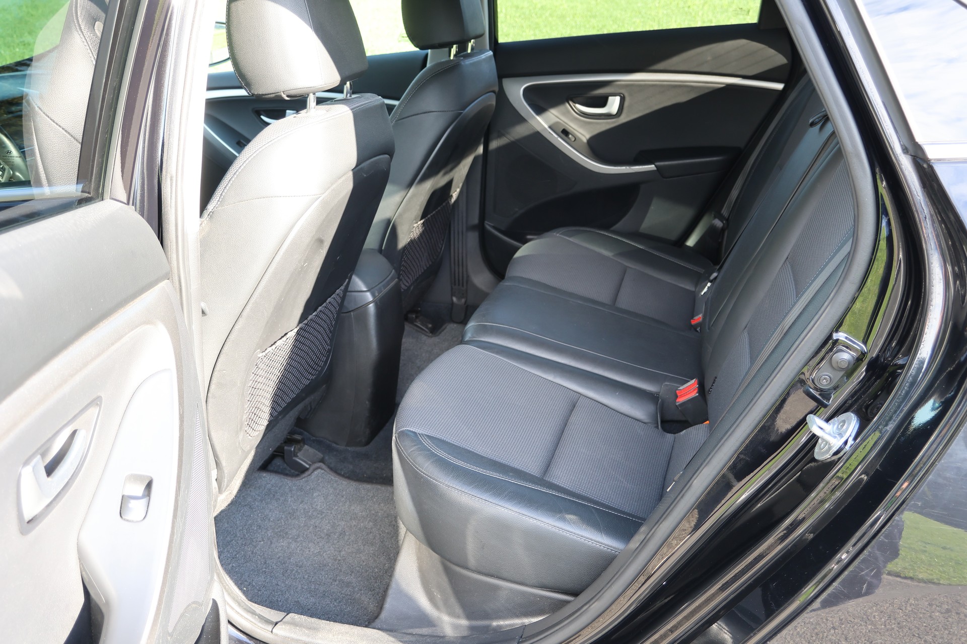 HYUNDAI i30 1.6 GDI Style-image-9