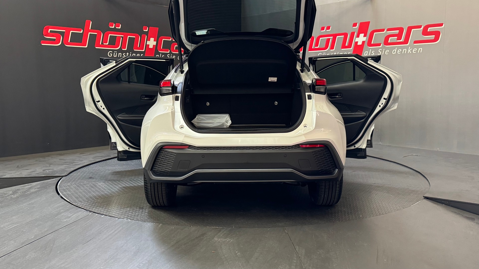 TOYOTA C-HR 2.0 PHEV CVT Trend-image-6