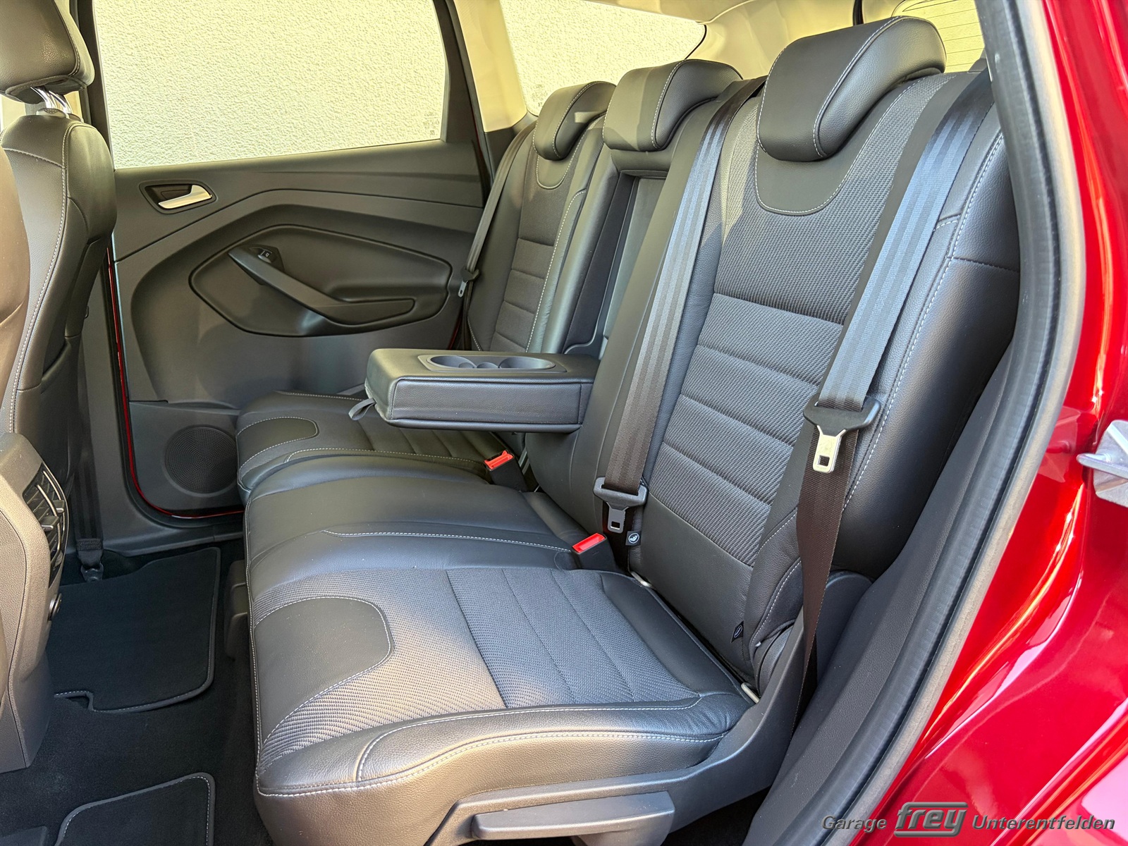 FORD Kuga 2.0 TDCi Titanium S 4WD PowerShift-image-13