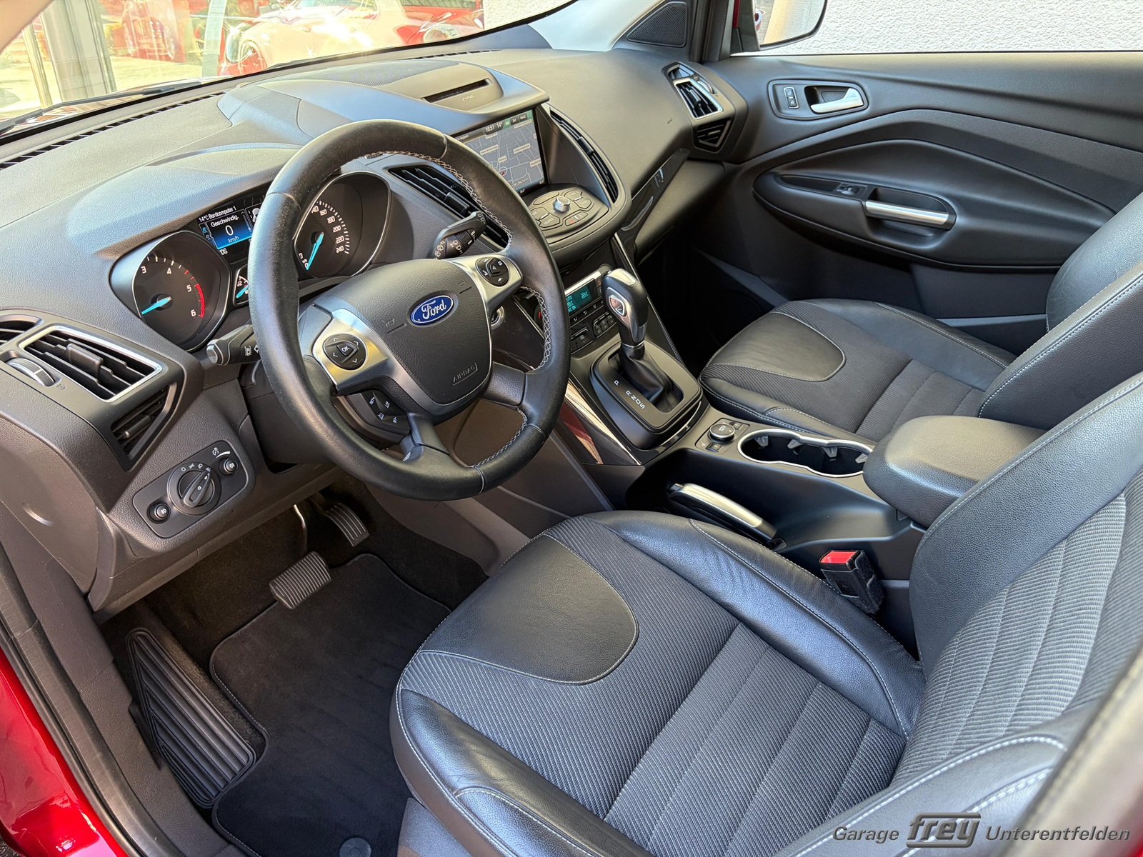 FORD Kuga 2.0 TDCi Titanium S 4WD PowerShift-image-6