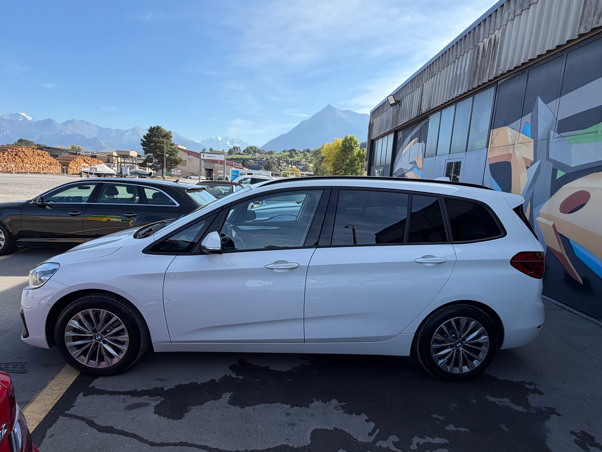 BMW 220d xDrive Gran Tourer Steptronic Sport Line-image-2