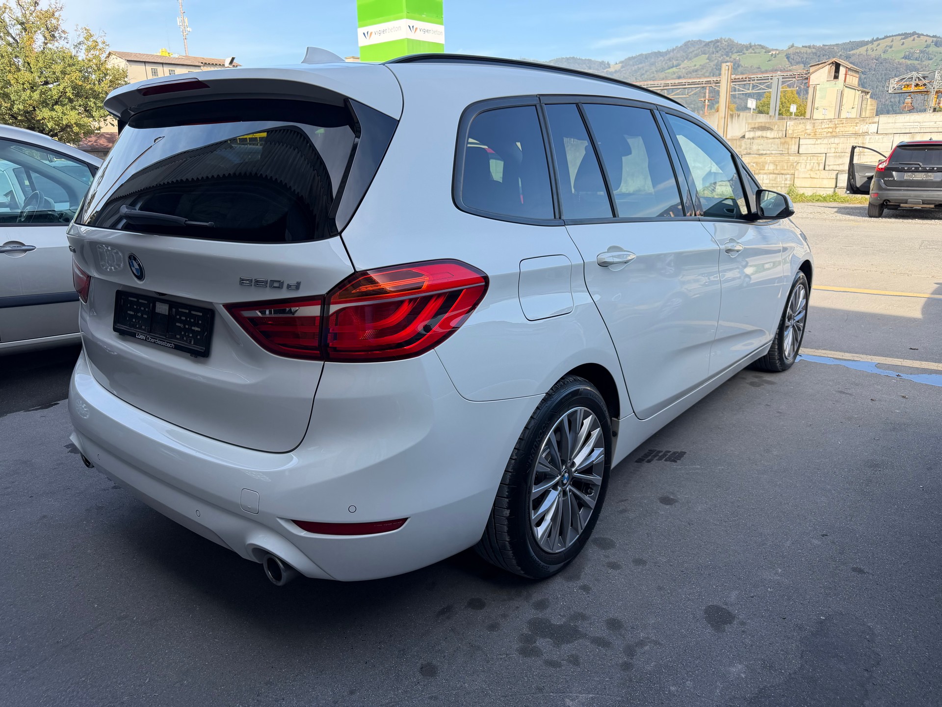 BMW 220d xDrive Gran Tourer Steptronic Sport Line-image-5