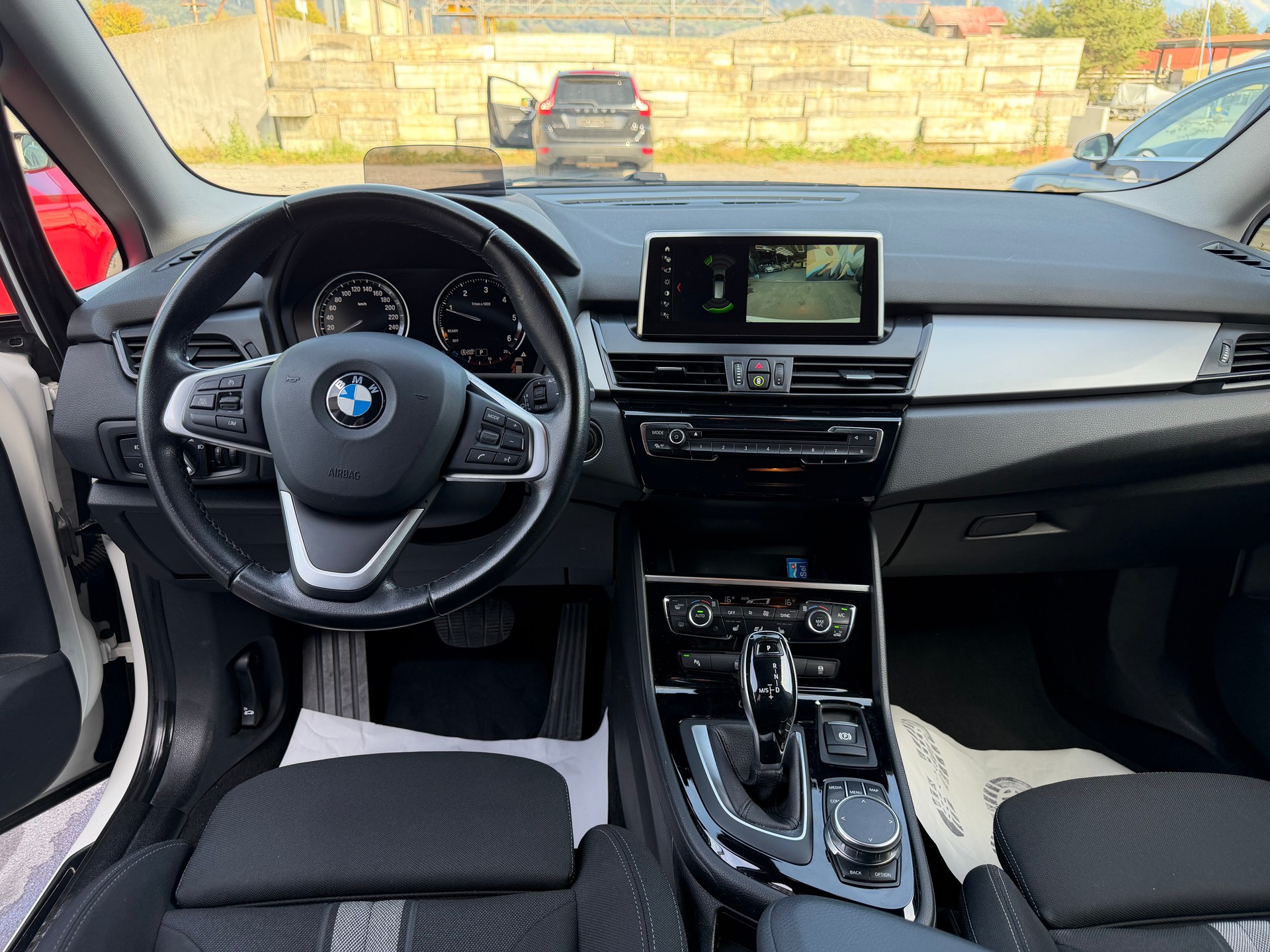BMW 220d xDrive Gran Tourer Steptronic Sport Line-image-10
