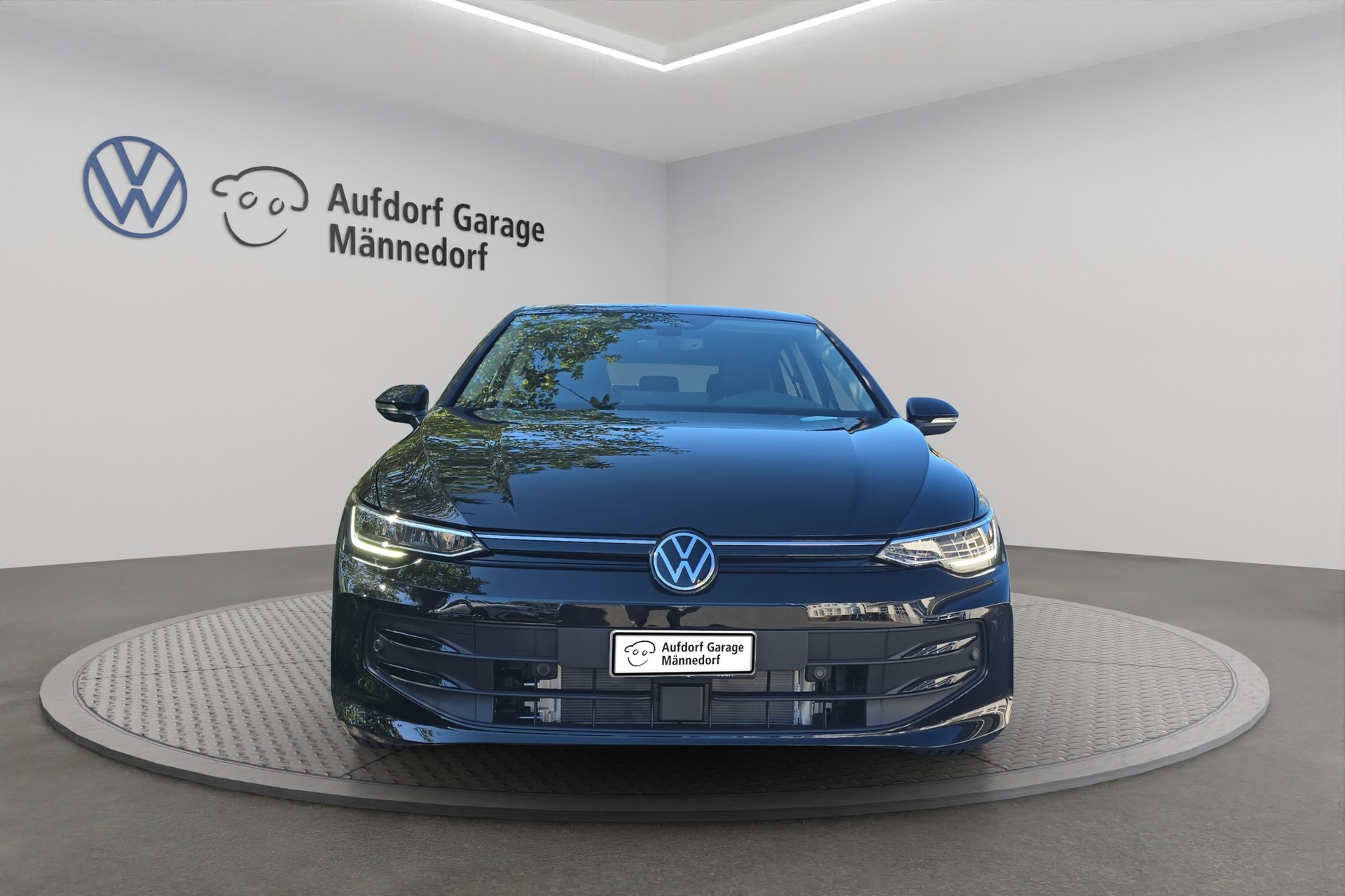 VW Golf 1.5 e TSI mHEV Value DSG-image-1