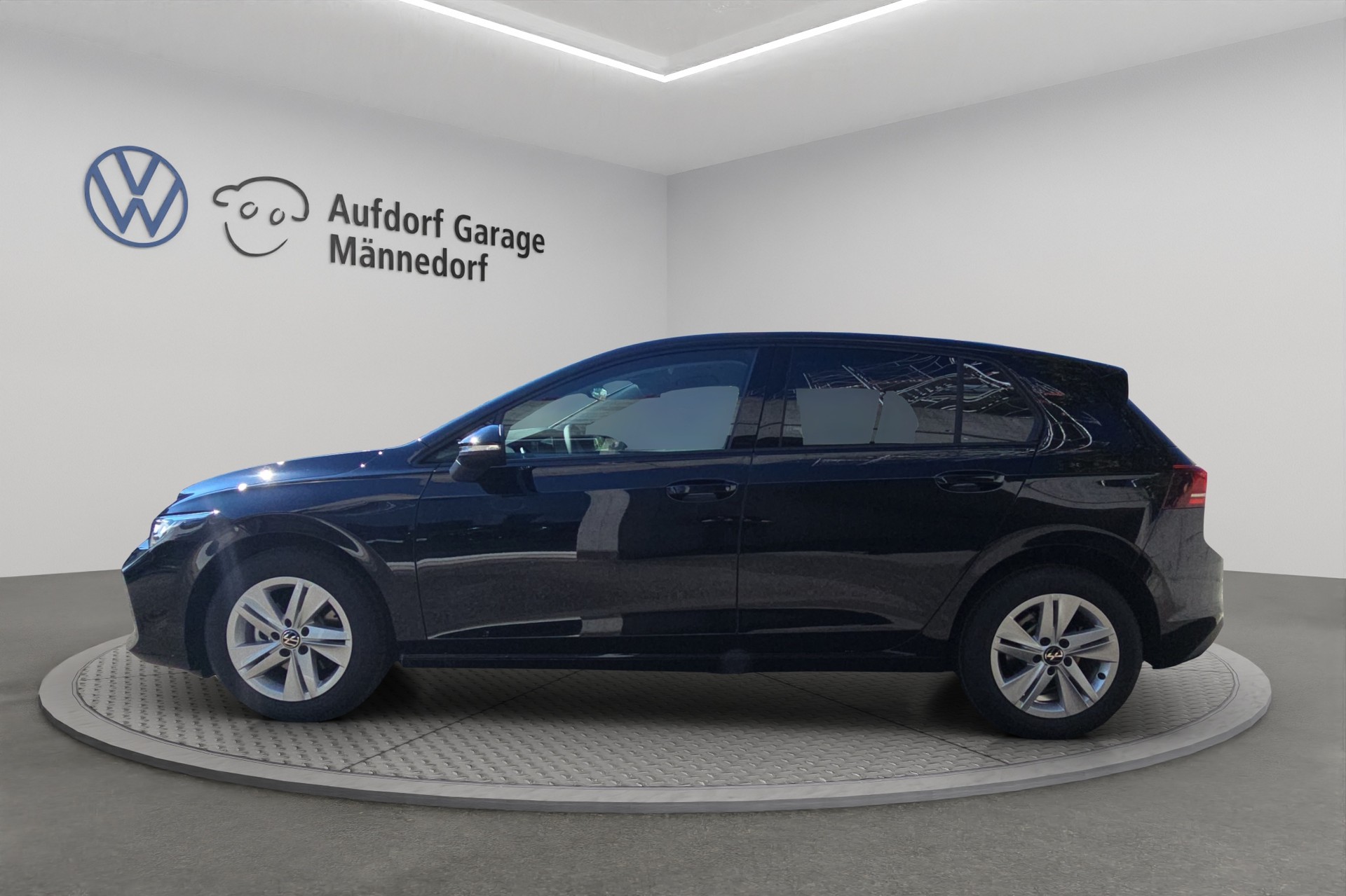 VW Golf 1.5 e TSI mHEV Value DSG-image-2