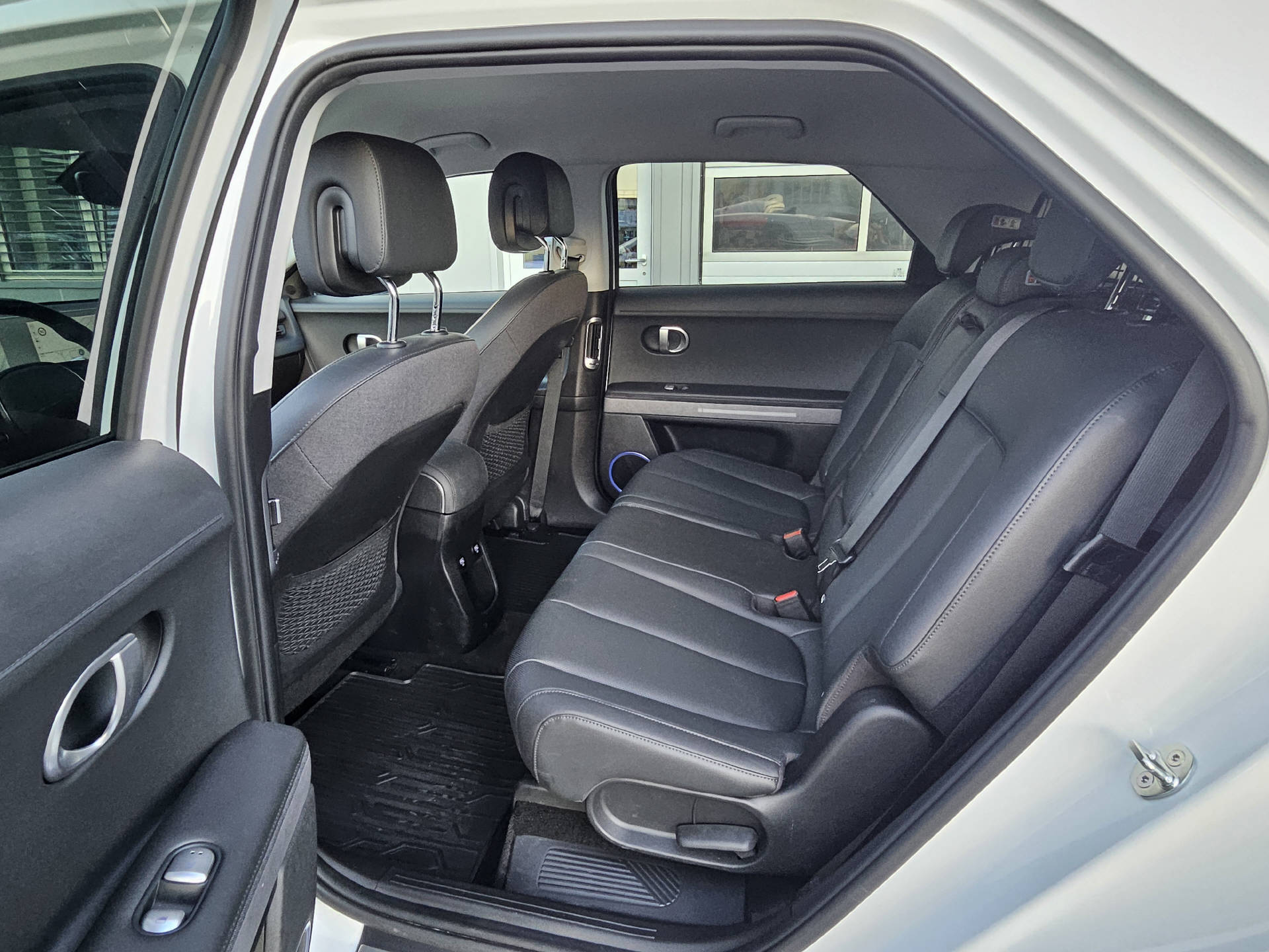 HYUNDAI Ioniq 5 77,4 kWh Amplia* Werksgarantie 5 Jahre ohne Kilometerbegrenzung *-image-14