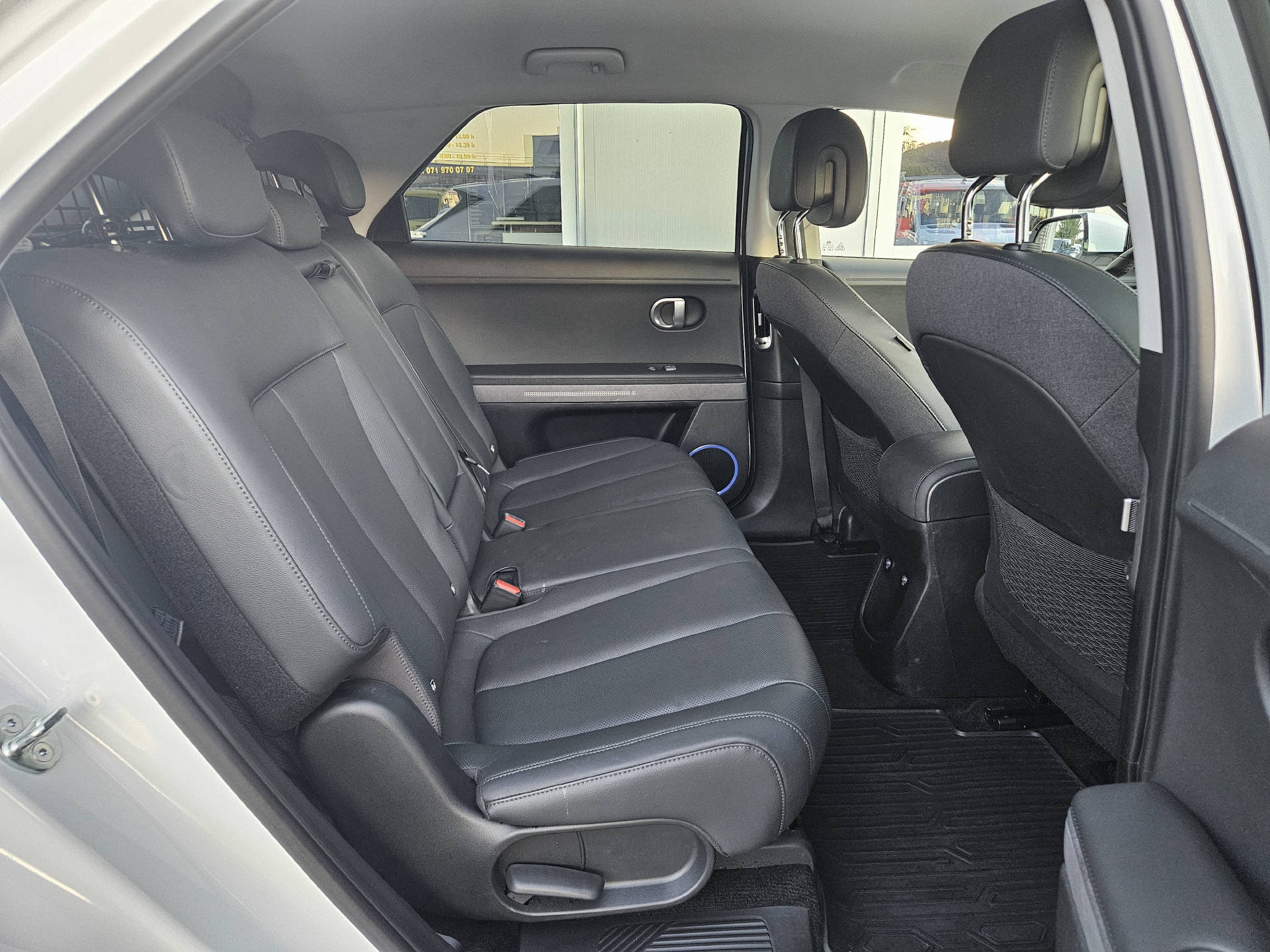 HYUNDAI Ioniq 5 77,4 kWh Amplia* Werksgarantie 5 Jahre ohne Kilometerbegrenzung *-image-17