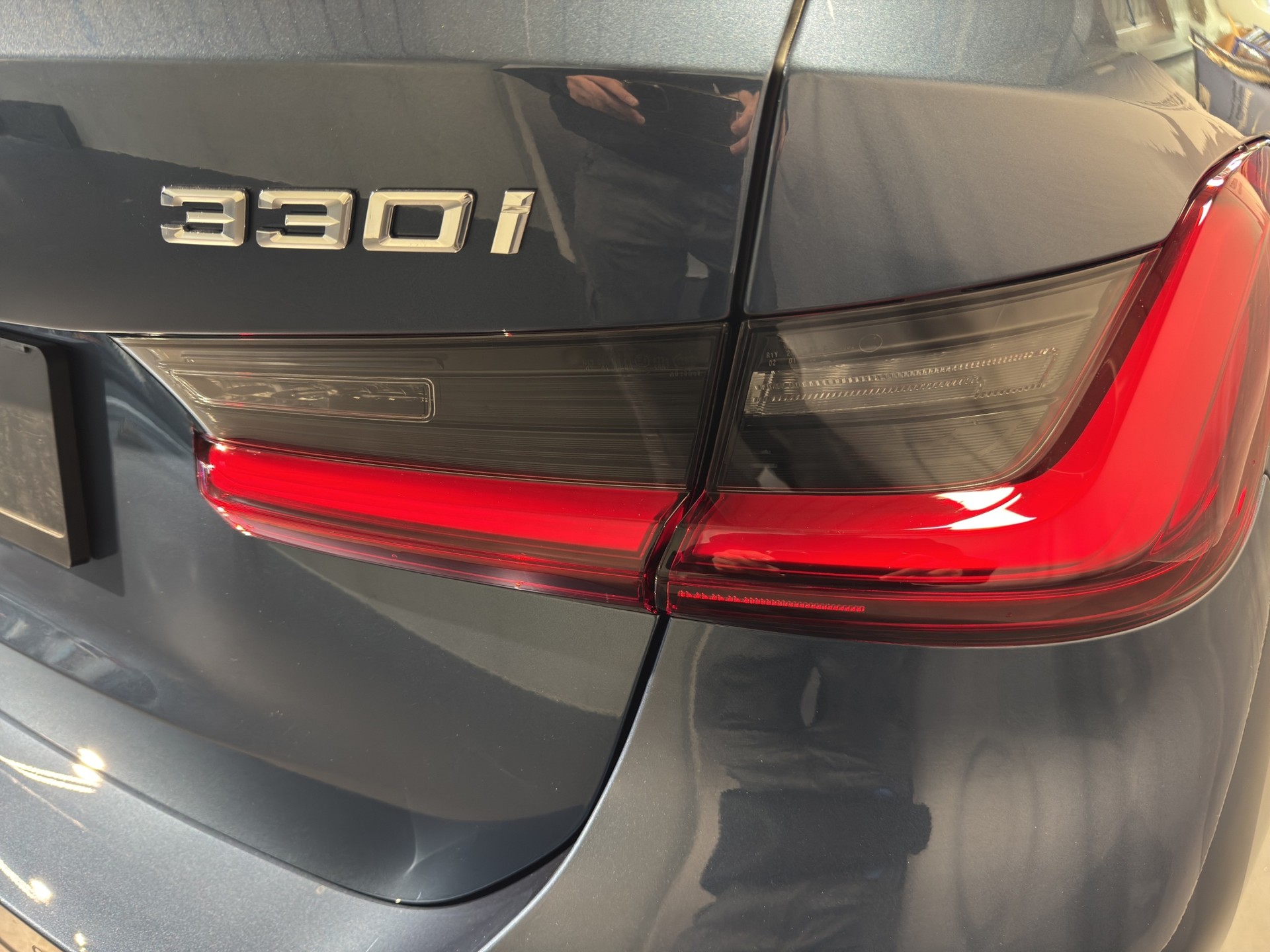 BMW 3er Reihe G21 Touring 330i xDrive SAG-image-5