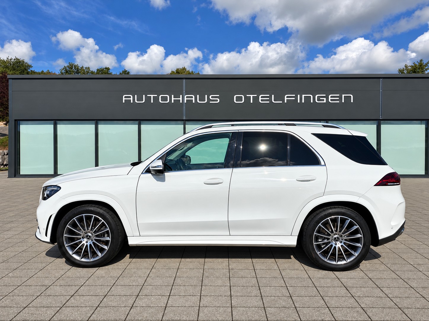 MERCEDES-BENZ GLE 450 AMG Line 4matic-image-0