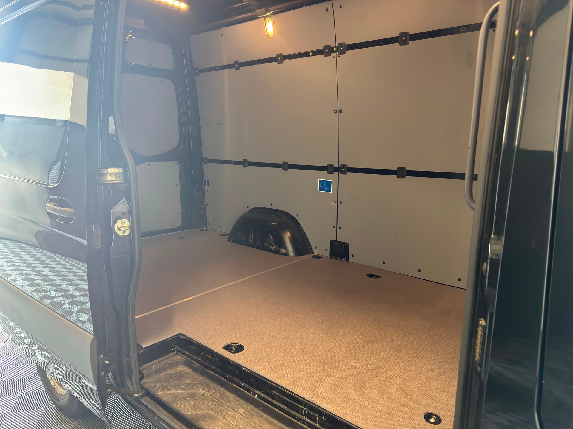 MERCEDES-BENZ Sprinter 317 Kaw. 3665 S 2.0 CDI 170-image-13