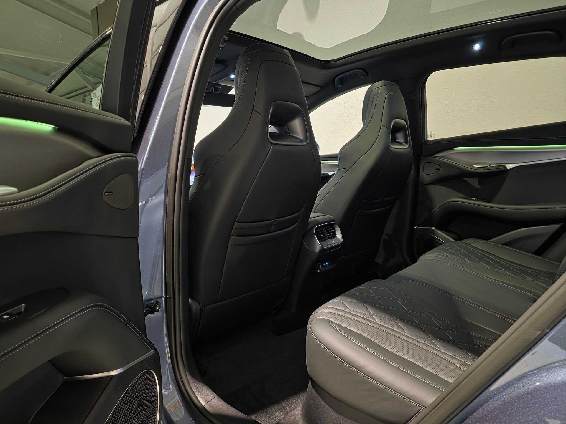 BYD Sealion 7 91,3 kWh Excellence AWD-image-17