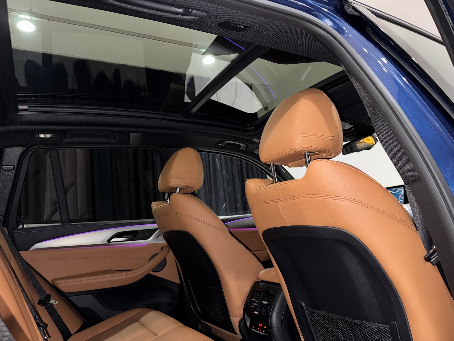 BMW X3 M40d M-Packet Steptronic I CH I AHK I-image-17